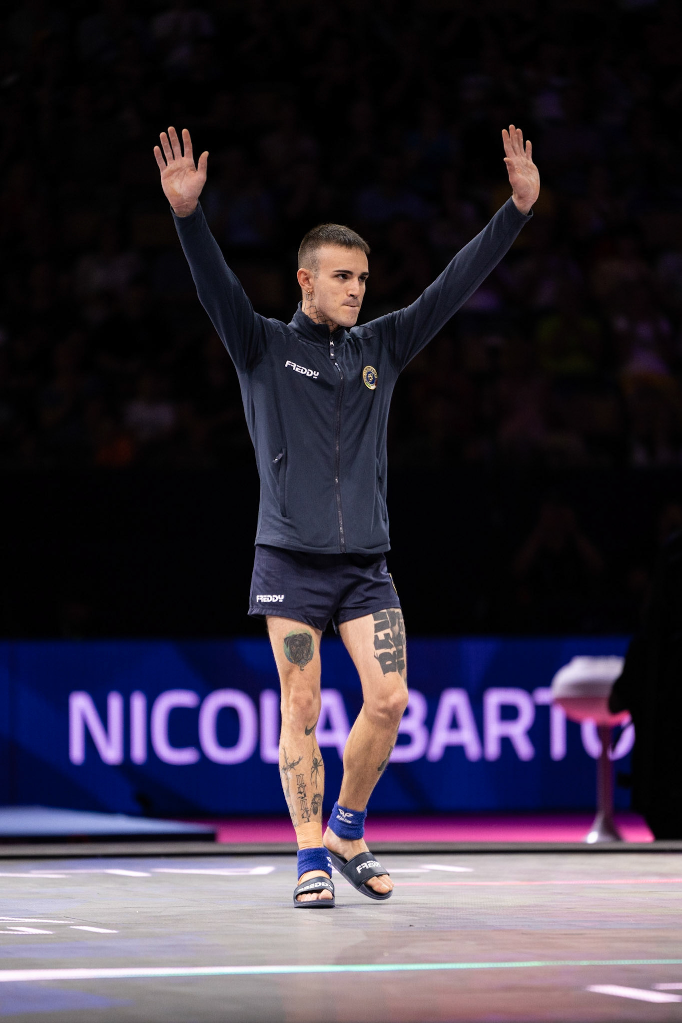 European Championships 2022, Apparatus Final, Presentation of AthletesDepicted: Nicola BartoliniPhoto taken in Munich, DEU on 2022-08-21Photo credits should read: Norman Seibert, CC BY-SA 4.0NIKON Z 9, NIKKOR Z 70-200mm f/2.8 VR S¹⁄₈₀₀ Sek. bei ƒ / 2,8File: DSC_7443.NEF