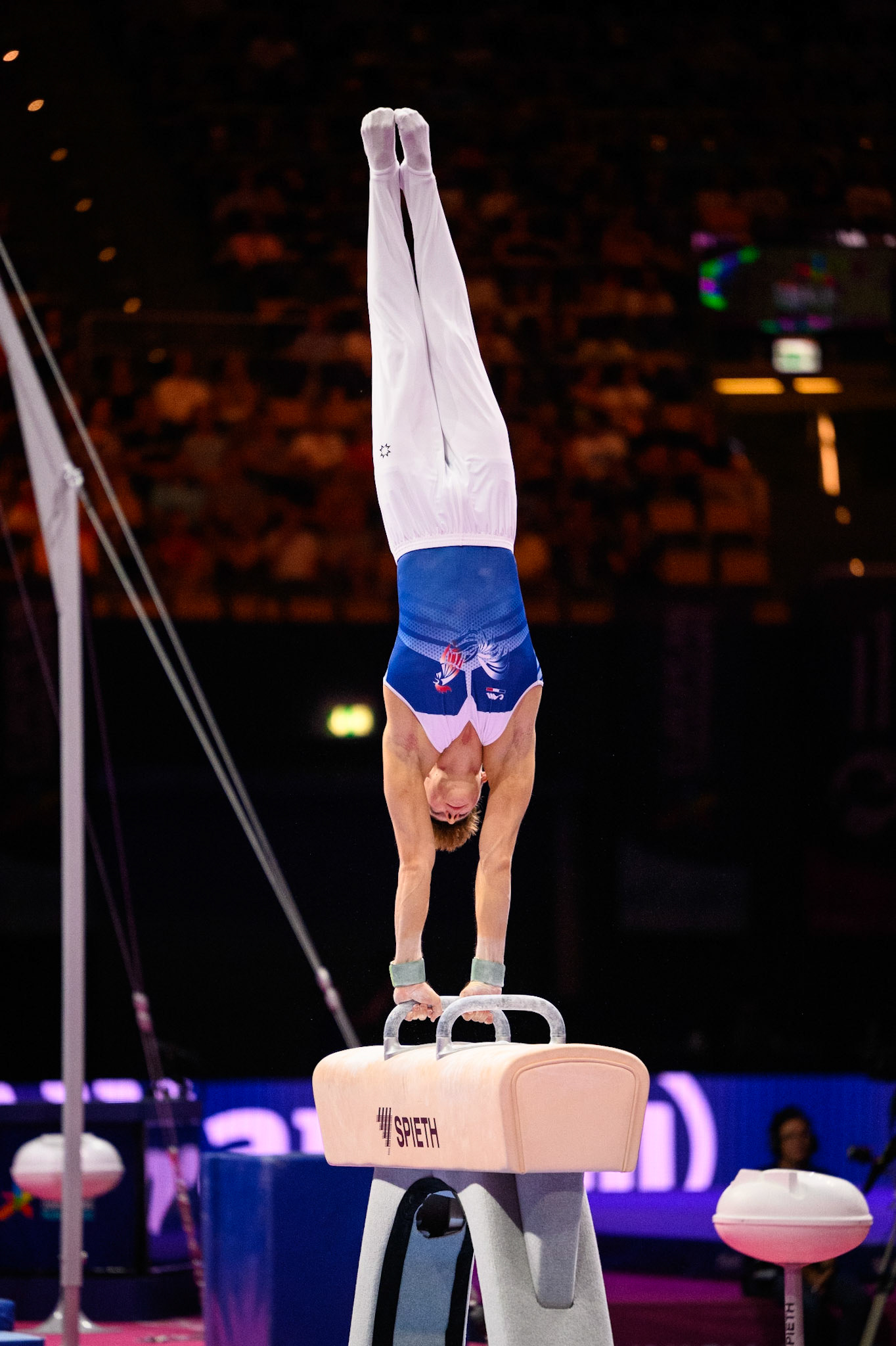European Championships 2022, Apparatus Final, Pommel HorseDepicted: Benjamin OsbergerPhoto taken in Munich, DEU on 2022-08-21Photo credits should read: Norman Seibert, CC BY-SA 4.0NIKON Z 9, NIKKOR Z 70-200mm f/2.8 VR S¹⁄₁₆₀₀ Sek. bei ƒ / 2,8File: DSC_0655.NEF
