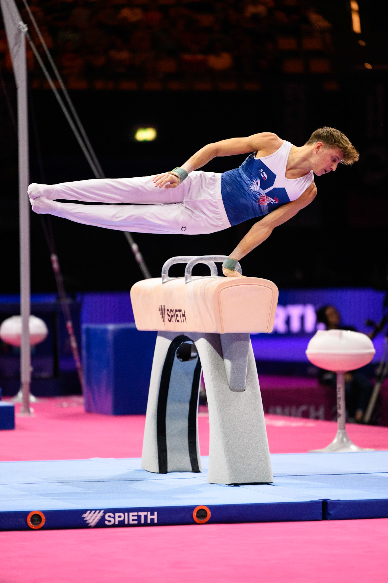 European Championships 2022, Apparatus Final, Pommel HorseDepicted: Benjamin OsbergerPhoto taken in Munich, DEU on 2022-08-21Photo credits should read: Norman Seibert, CC BY-SA 4.0NIKON Z 9, NIKKOR Z 70-200mm f/2.8 VR S¹⁄₁₆₀₀ Sek. bei ƒ / 2,8File: DSC_0811.NEF