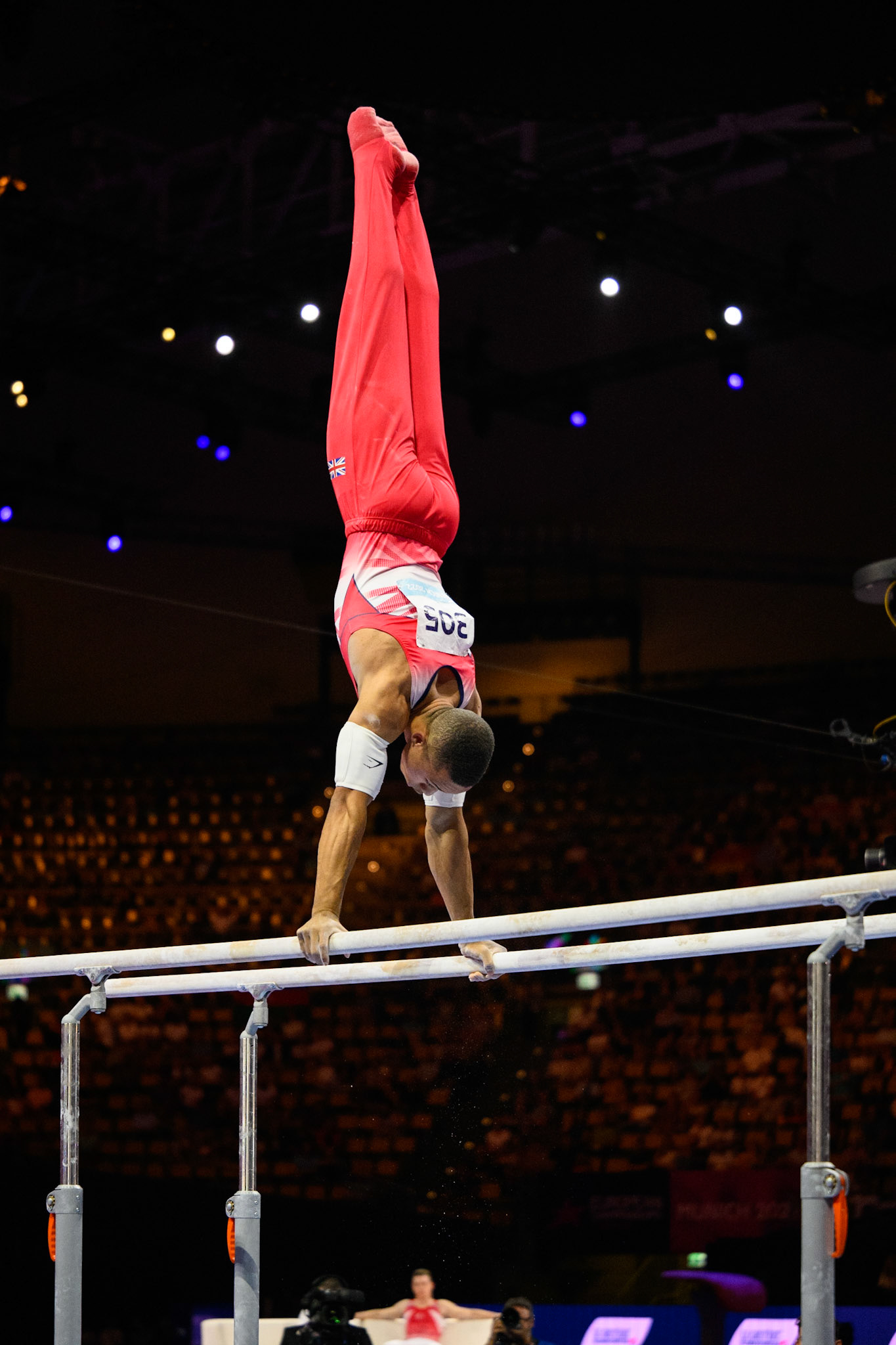 European Championships 2022, Apparatus Final, Parallel BarsDepicted: Joe FraserPhoto taken in Munich, DEU on 2022-08-21Photo credits should read: Norman Seibert, CC BY-SA 4.0NIKON Z 9, NIKKOR Z 70-200mm f/2.8 VR S¹⁄₁₆₀₀ Sek. bei ƒ / 2,8File: DSC_5664.NEF