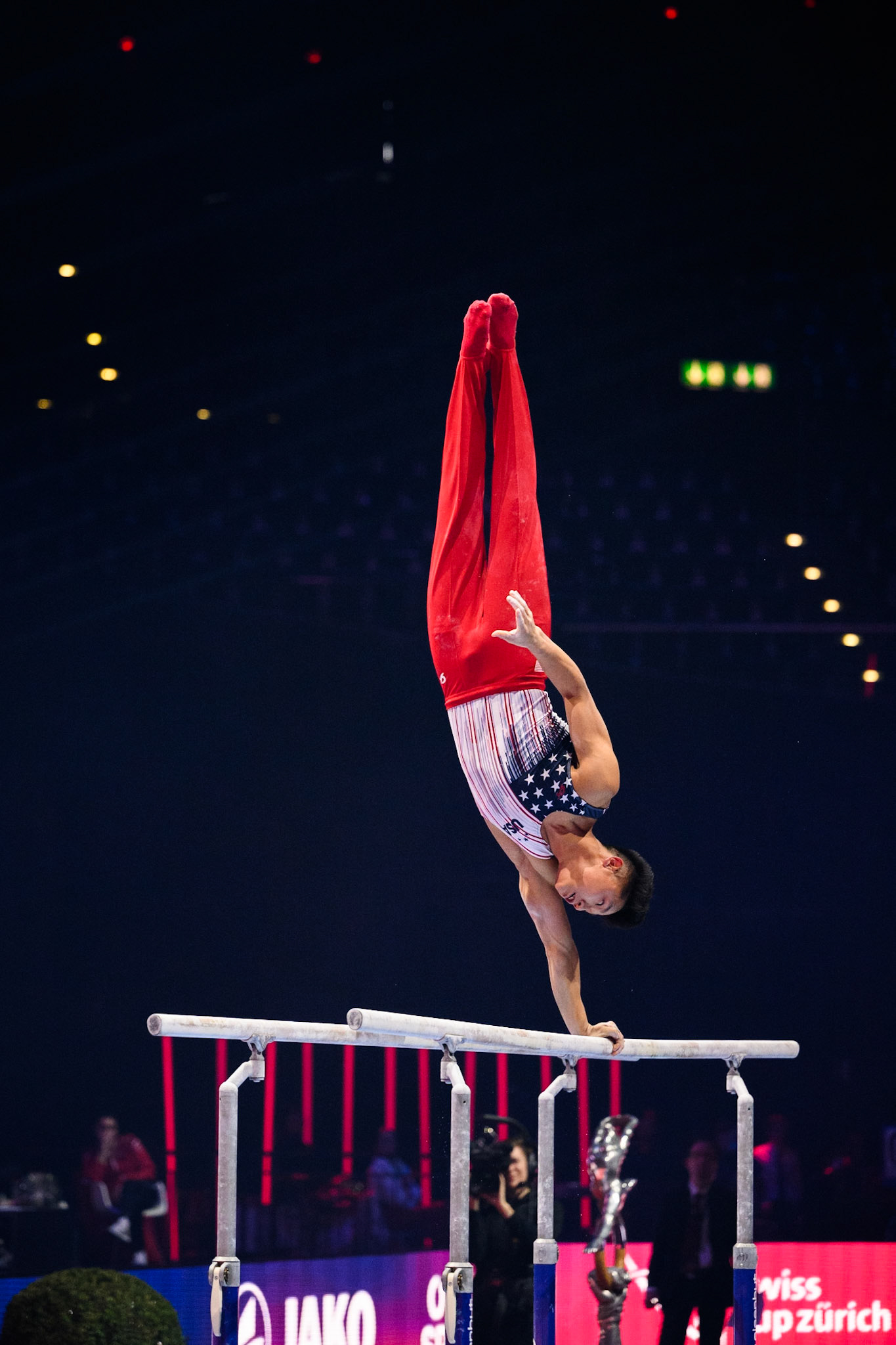 Swiss Cup Zurich 2022, Final, Parallel BarsDepicted: Yul MoldauerPhoto taken in Zurich, SUI on 2022-11-27Photo credits should read: Norman Seibert, CC BY-SA 4.0NIKON Z 9, NIKKOR Z 70-200mm f/2.8 VR S¹⁄₁₆₀₀ Sek. bei ƒ / 2,8File: DSC_2941.NEF