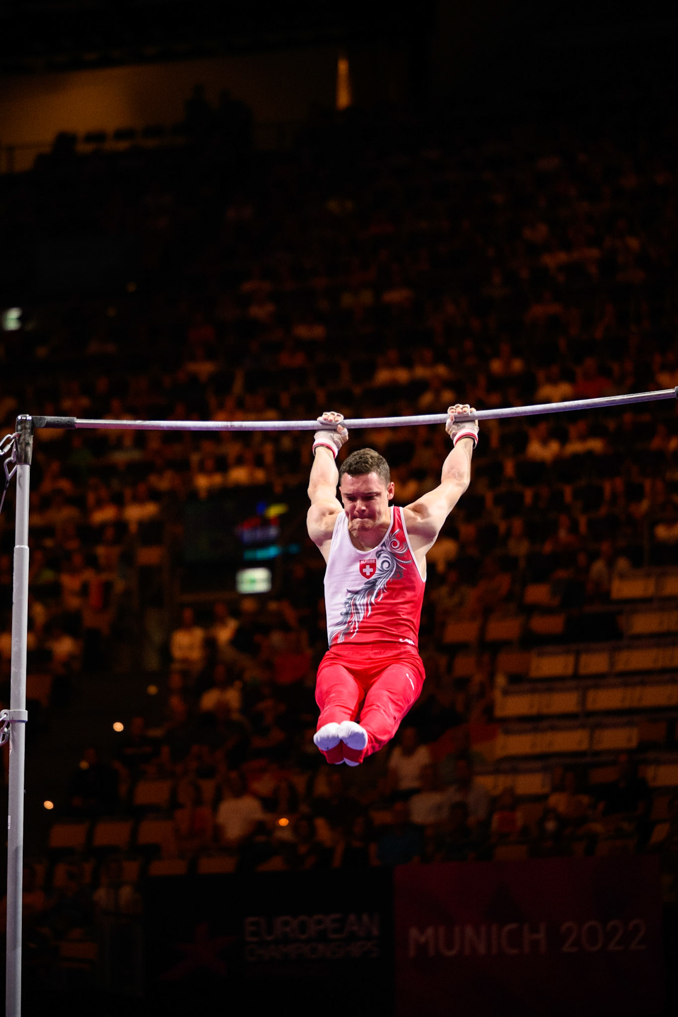 European Championships 2022, Apparatus Final, Horizontal BarDepicted: Noe SeifertPhoto taken in Munich, DEU on 2022-08-21Photo credits should read: Norman Seibert, CC BY-SA 4.0NIKON Z 9, NIKKOR Z 70-200mm f/2.8 VR S¹⁄₁₆₀₀ Sek. bei ƒ / 2,8File: DSC_9165 2.NEF