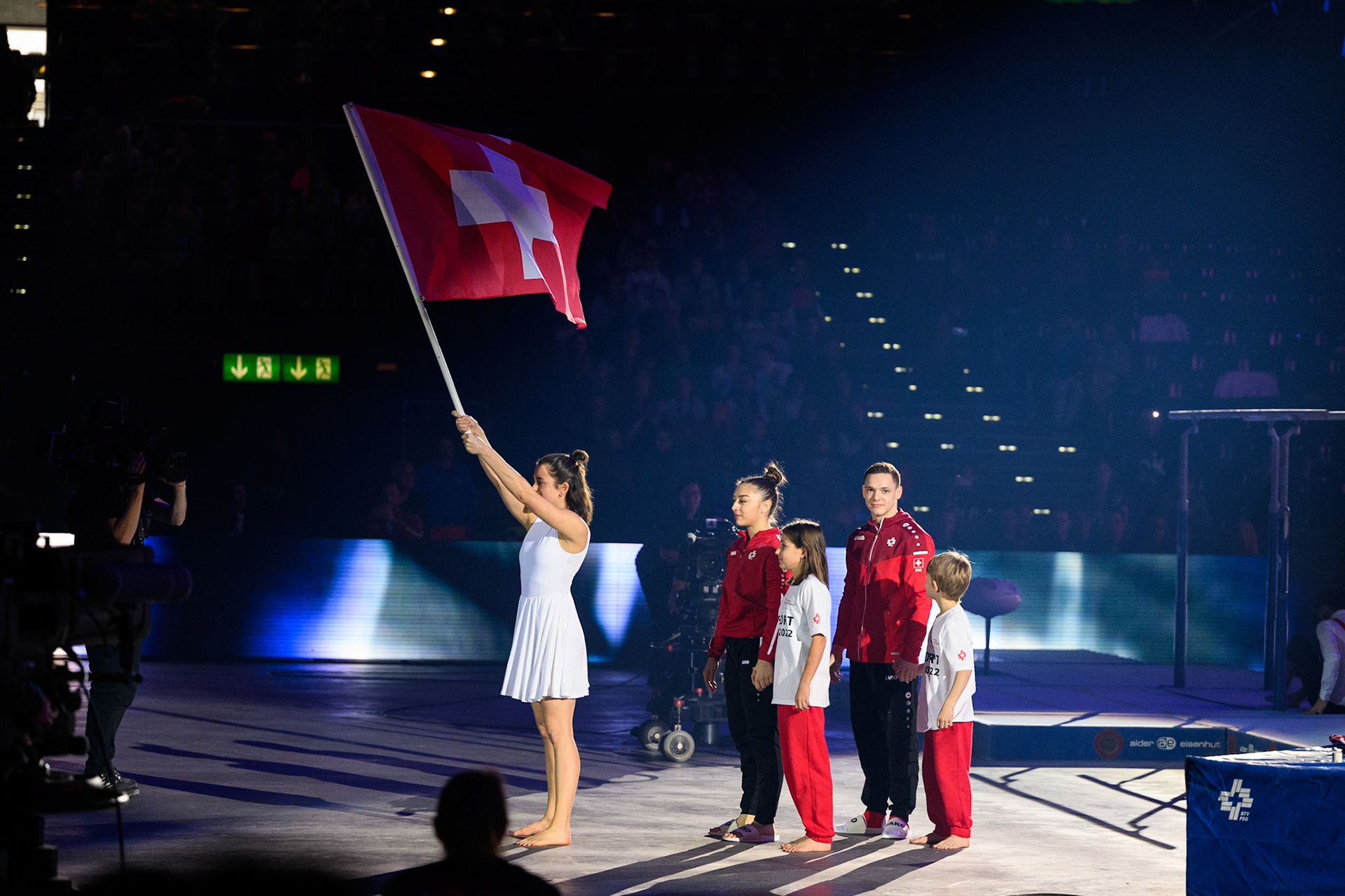 Swiss Cup Zurich 2022, Opening Ceremony, Depicted: Lena Bickel, Noe SeifertPhoto taken in Zurich, SUI on 2022-11-27Photo credits should read: Norman Seibert, CC BY-SA 4.0NIKON Z 9, NIKKOR Z 70-200mm f/2.8 VR S¹⁄₁₆₀₀ Sek. bei ƒ / 2,8File: DSC_8192.NEF