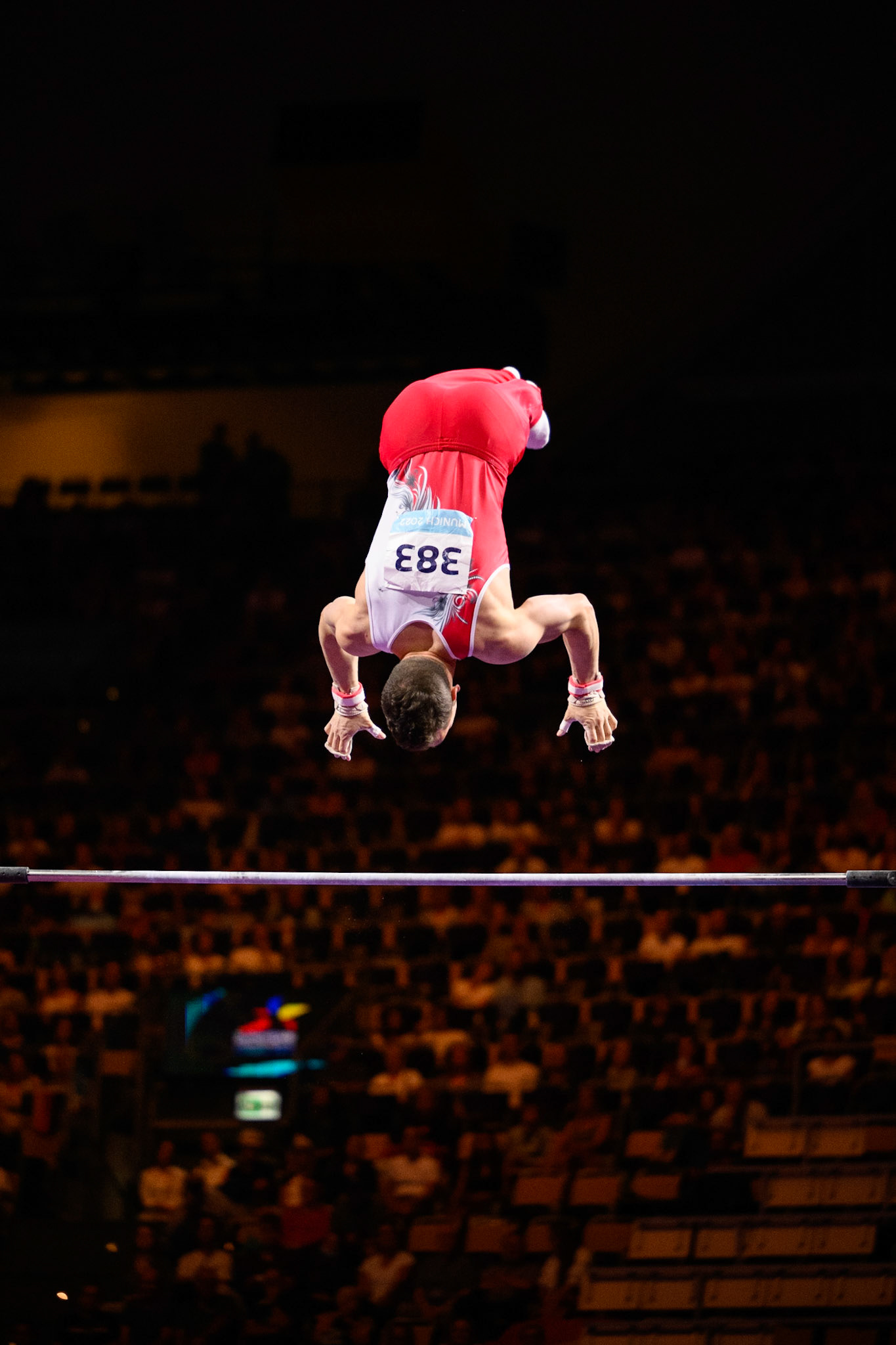 European Championships 2022, Apparatus Final, Horizontal BarDepicted: Noe SeifertPhoto taken in Munich, DEU on 2022-08-21Photo credits should read: Norman Seibert, CC BY-SA 4.0NIKON Z 9, NIKKOR Z 70-200mm f/2.8 VR S¹⁄₁₆₀₀ Sek. bei ƒ / 2,8File: DSC_9129 2.NEF