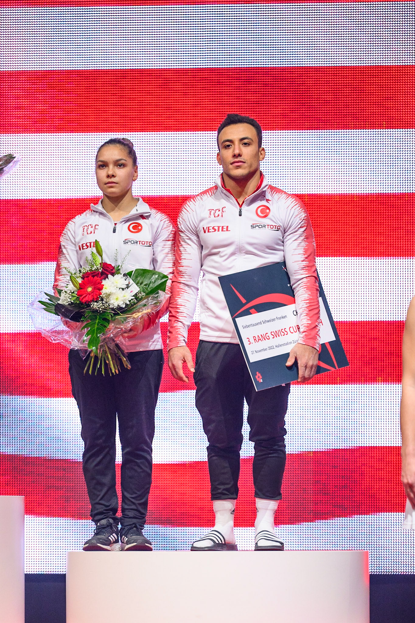 Swiss Cup Zurich 2022, Victory Ceremony, Depicted: Bilge Tarhan, Adem AsilPhoto taken in Zurich, SUI on 2022-11-27Photo credits should read: Norman Seibert, CC BY-SA 4.0NIKON Z 9, NIKKOR Z 70-200mm f/2.8 VR S¹⁄₈₀₀ Sek. bei ƒ / 2,8File: DSC_3477.NEF