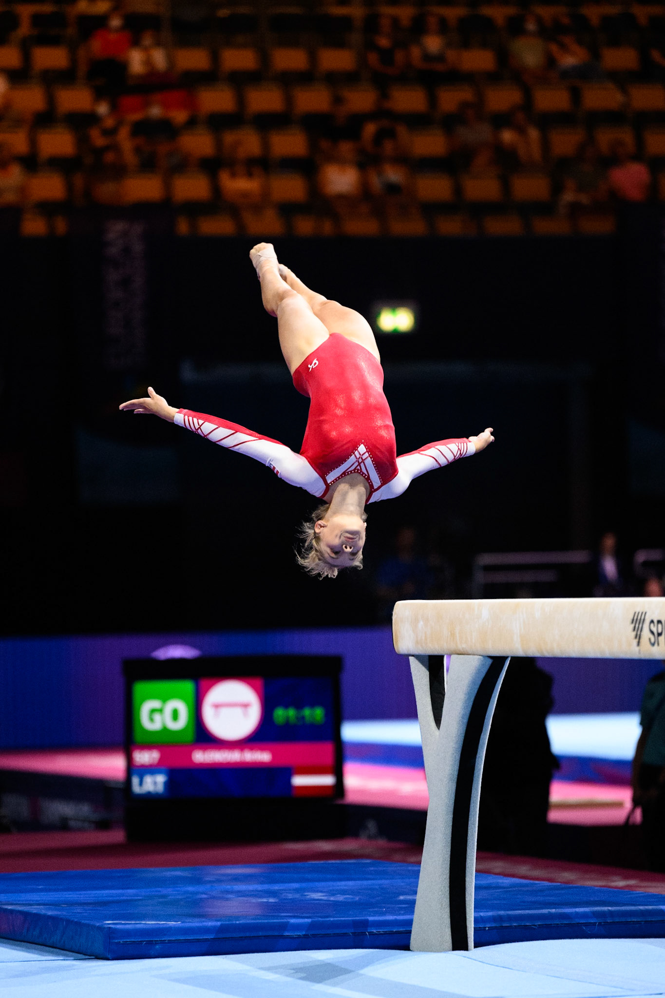 European Championships 2022, All-around Competition, Balance BeamDepicted: Arina OlenovaPhoto taken in Munich, DEU on 2022-08-11Photo credits should read: Norman Seibert, CC BY-SA 4.0NIKON Z 9, NIKKOR Z 70-200mm f/2.8 VR S¹⁄₁₆₀₀ Sek. bei ƒ / 3,2File: DSC_6439.NEF