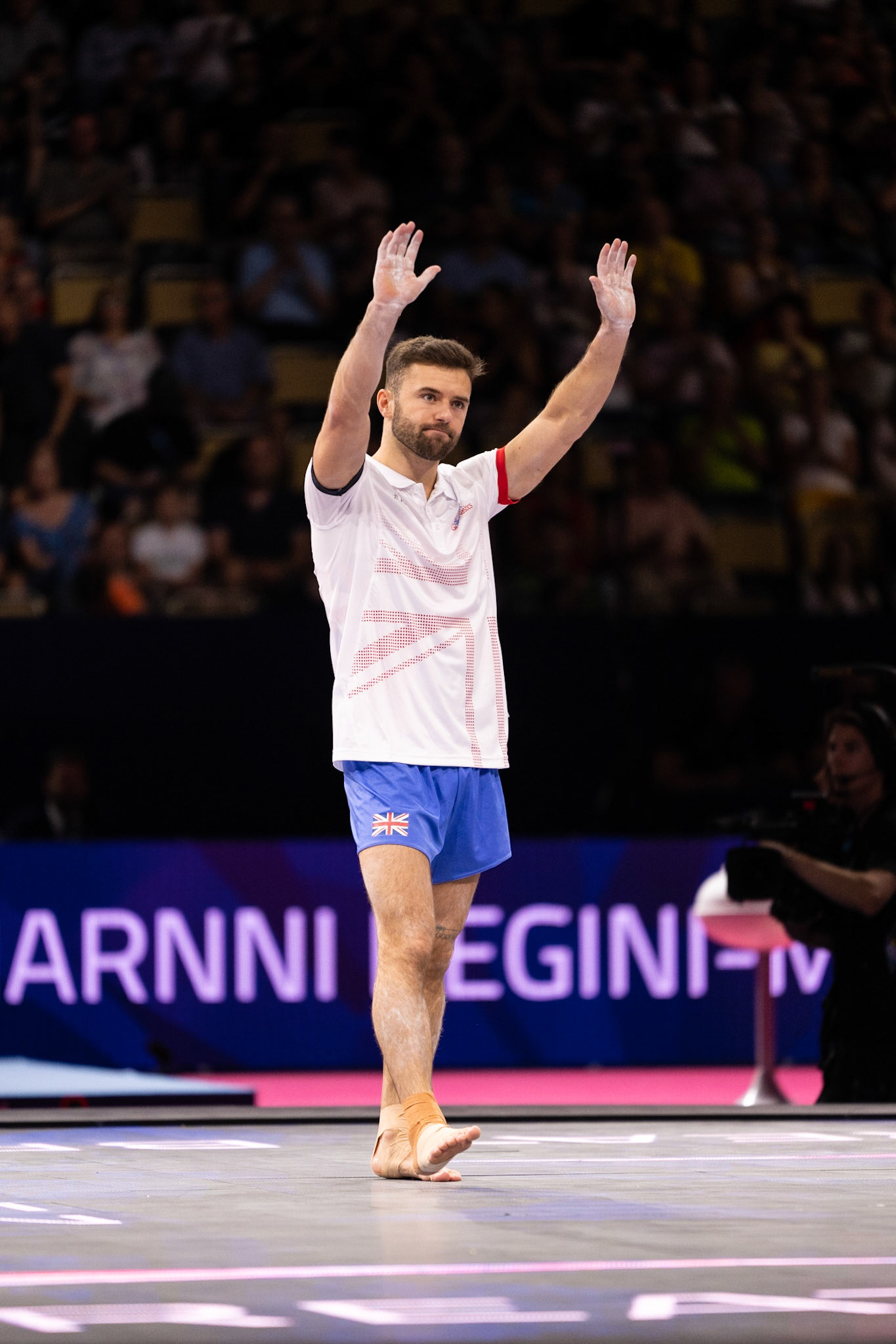 European Championships 2022, Apparatus Final, Presentation of AthletesDepicted: Giarnni Regini-MoranPhoto taken in Munich, DEU on 2022-08-21Photo credits should read: Norman Seibert, CC BY-SA 4.0NIKON Z 9, NIKKOR Z 70-200mm f/2.8 VR S¹⁄₈₀₀ Sek. bei ƒ / 2,8File: DSC_7493.NEF