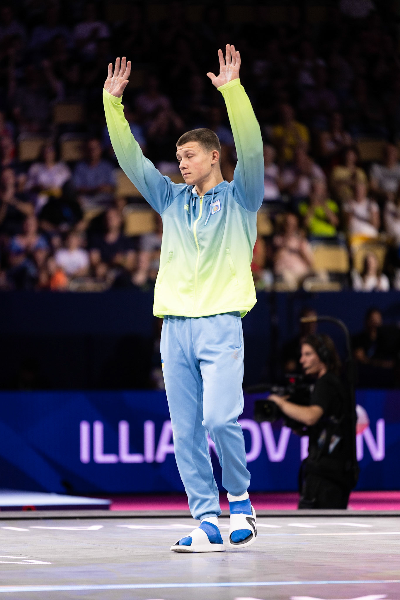 European Championships 2022, Apparatus Final, Presentation of AthletesDepicted: Illia KovtunPhoto taken in Munich, DEU on 2022-08-21Photo credits should read: Norman Seibert, CC BY-SA 4.0NIKON Z 9, NIKKOR Z 70-200mm f/2.8 VR S¹⁄₈₀₀ Sek. bei ƒ / 2,8File: DSC_7458.NEF