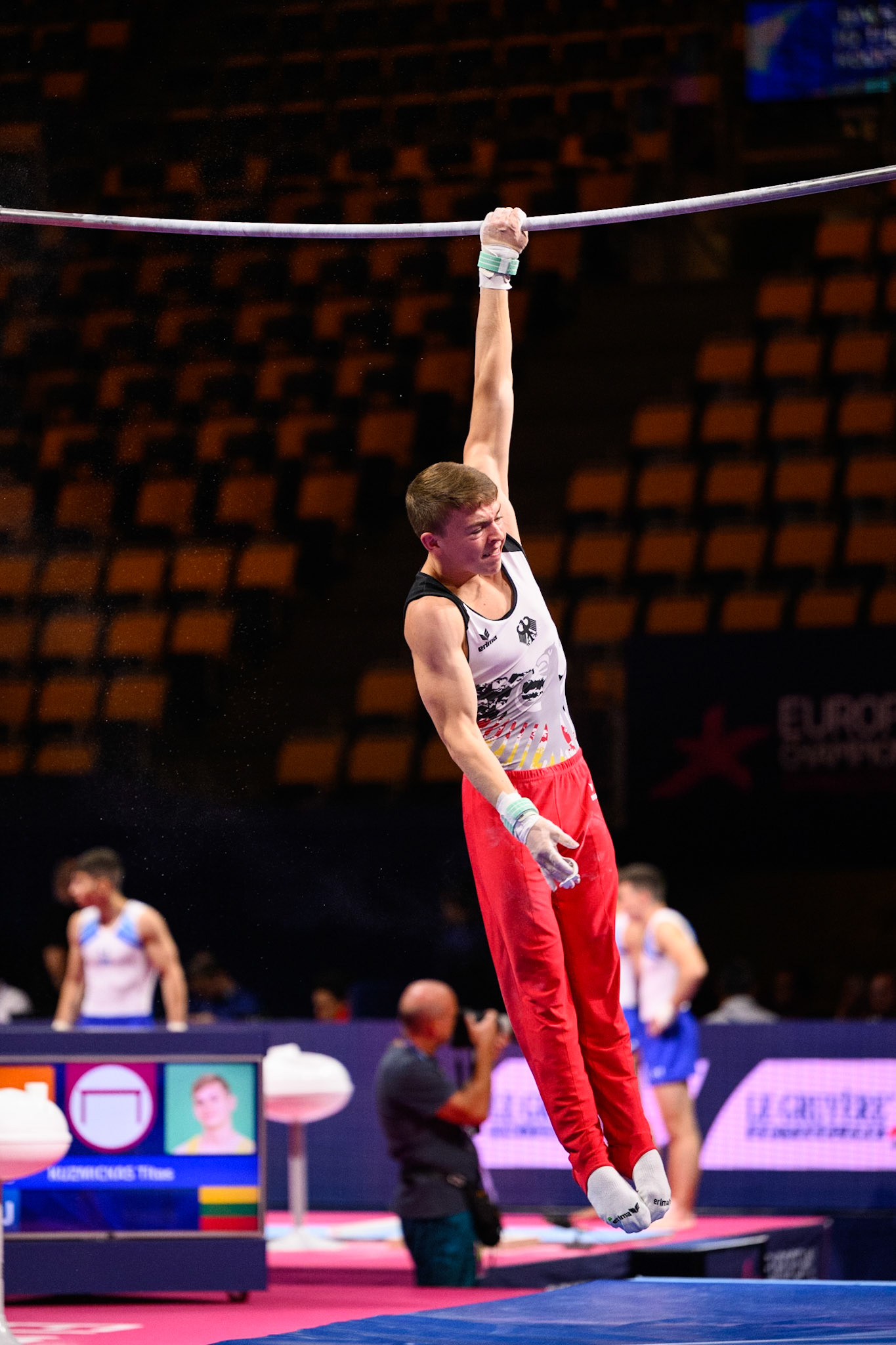 European Championships 2022, Podium Training, Horizontal BarDepicted: Daniel MousichidisPhoto taken in Munich, DEU on 2022-08-17Photo credits should read: Norman Seibert, CC BY-SA 4.0NIKON Z 9, NIKKOR Z 70-200mm f/2.8 VR S¹⁄₁₆₀₀ Sek. bei ƒ / 2,8File: DSC_2094.NEF