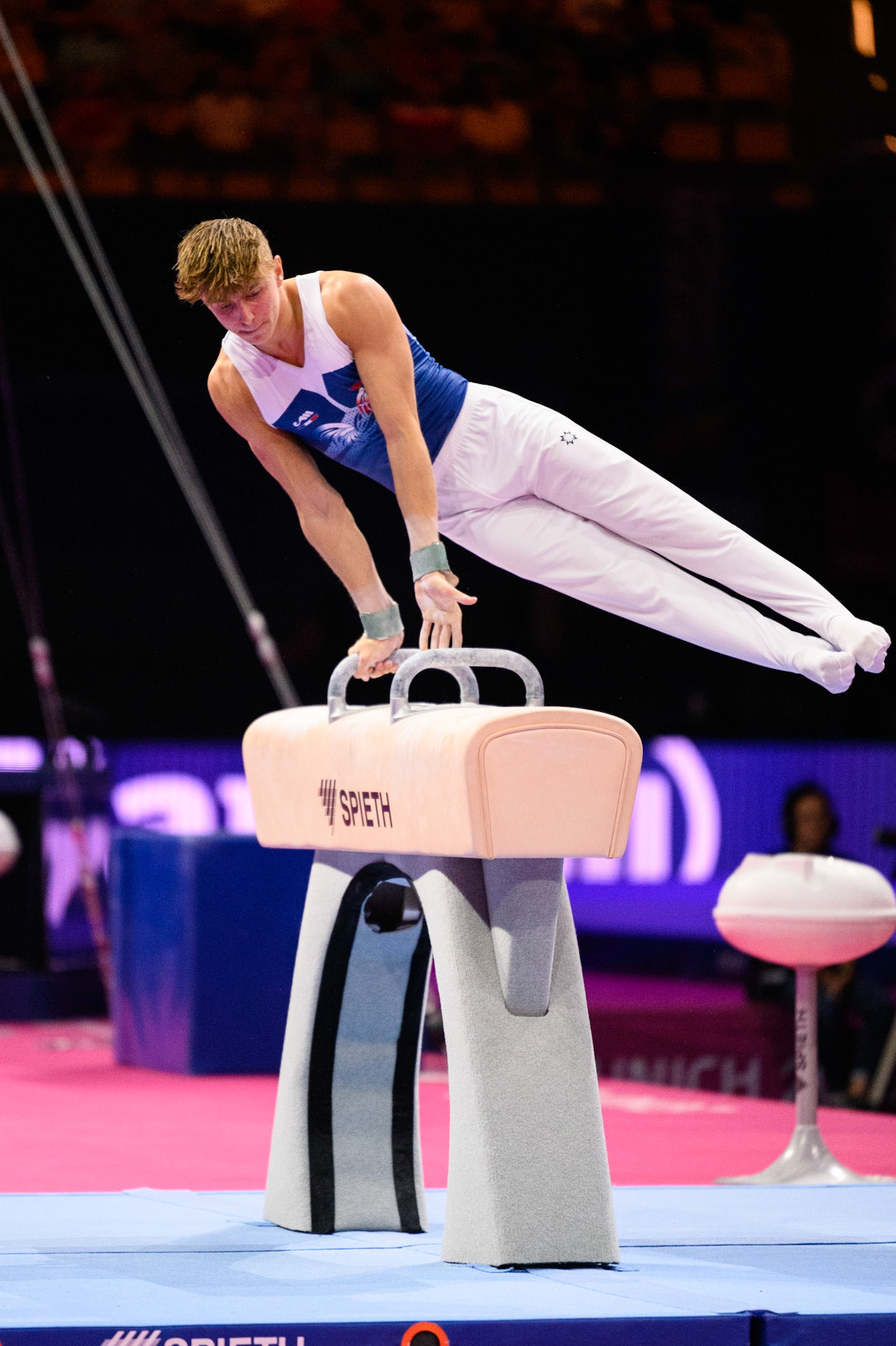 European Championships 2022, Apparatus Final, Pommel HorseDepicted: Benjamin OsbergerPhoto taken in Munich, DEU on 2022-08-21Photo credits should read: Norman Seibert, CC BY-SA 4.0NIKON Z 9, NIKKOR Z 70-200mm f/2.8 VR S¹⁄₁₆₀₀ Sek. bei ƒ / 2,8File: DSC_0693.NEF
