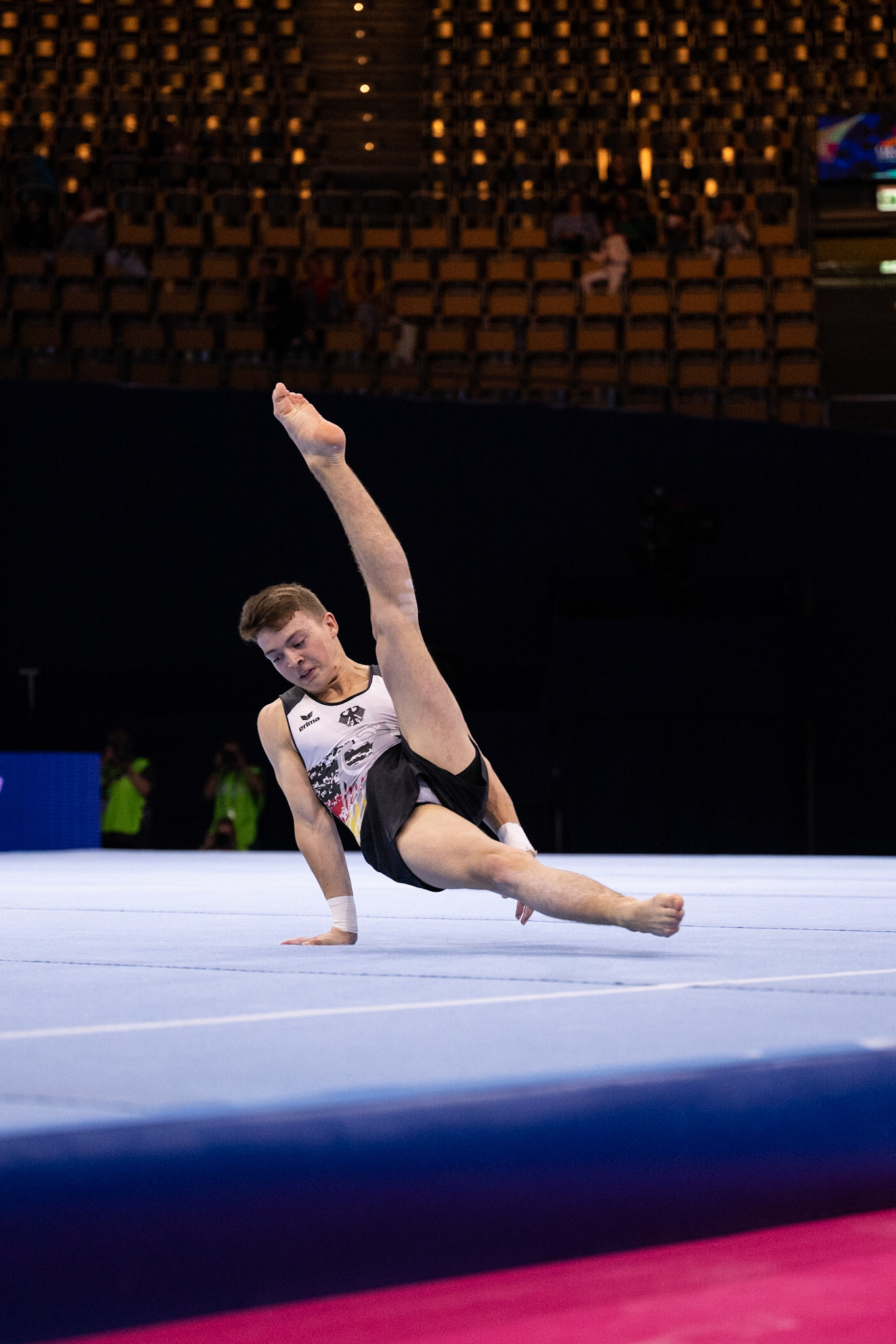 European Championships 2022, All-around Competition, Floor ExerciseDepicted: Daniel MousichidisPhoto taken in Munich, DEU on 2022-08-19Photo credits should read: Norman Seibert, CC BY-SA 4.0NIKON Z 9, NIKKOR Z 70-200mm f/2.8 VR S¹⁄₁₆₀₀ Sek. bei ƒ / 2,8File: DSC_1599.NEF