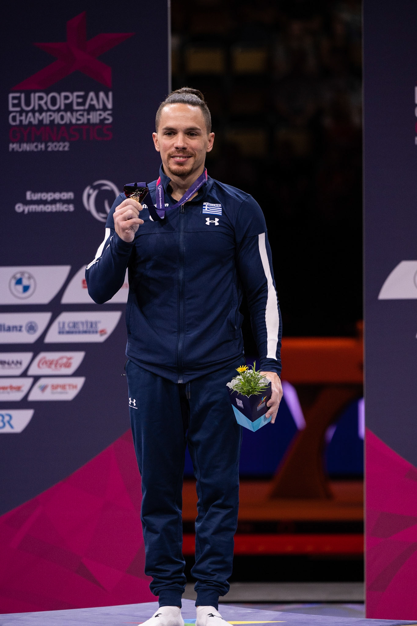 European Championships 2022, Apparatus Final, Victory CeremonyDepicted: Eleftherios PetrouniasPhoto taken in Munich, DEU on 2022-08-21Photo credits should read: Norman Seibert, CC BY-SA 4.0NIKON Z 9, NIKKOR Z 70-200mm f/2.8 VR S¹⁄₈₀₀ Sek. bei ƒ / 4,0File: DSC_3669.NEF