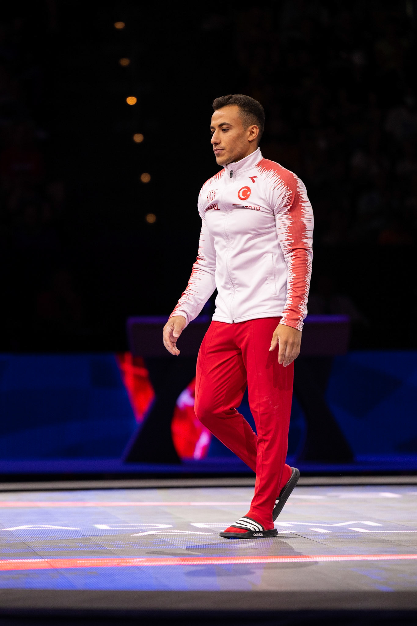 European Championships 2022, Apparatus Final, Presentation of AthletesDepicted: Adem AsilPhoto taken in Munich, DEU on 2022-08-21Photo credits should read: Norman Seibert, CC BY-SA 4.0NIKON Z 9, NIKKOR Z 70-200mm f/2.8 VR S¹⁄₈₀₀ Sek. bei ƒ / 4,0File: DSC_2028.NEF