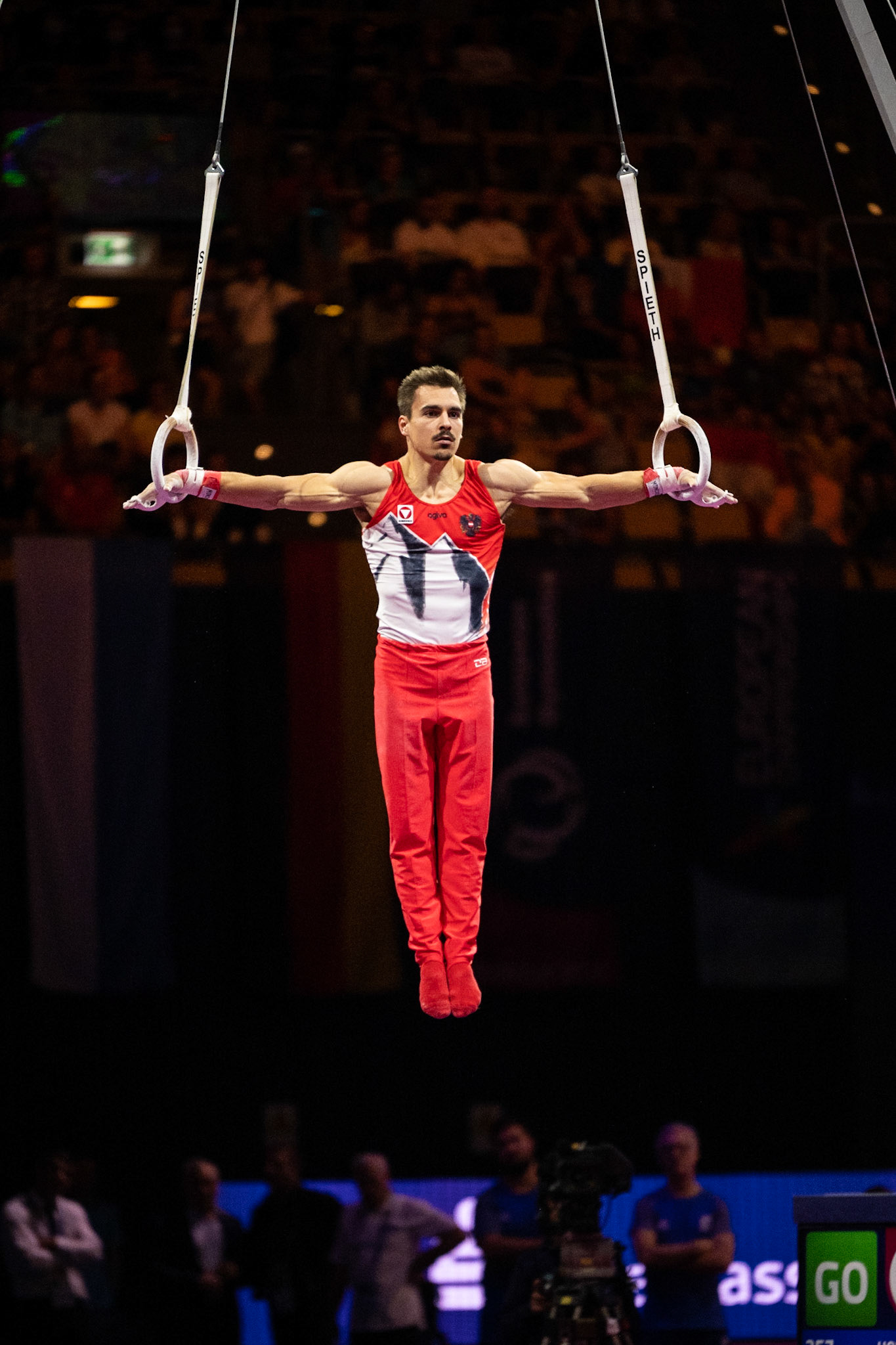 European Championships 2022, Apparatus Final, Still RingsDepicted: Vinzenz HöckPhoto taken in Munich, DEU on 2022-08-21Photo credits should read: Norman Seibert, CC BY-SA 4.0NIKON Z 9, NIKKOR Z 70-200mm f/2.8 VR S¹⁄₁₆₀₀ Sek. bei ƒ / 2,8File: DSC_3177.NEF