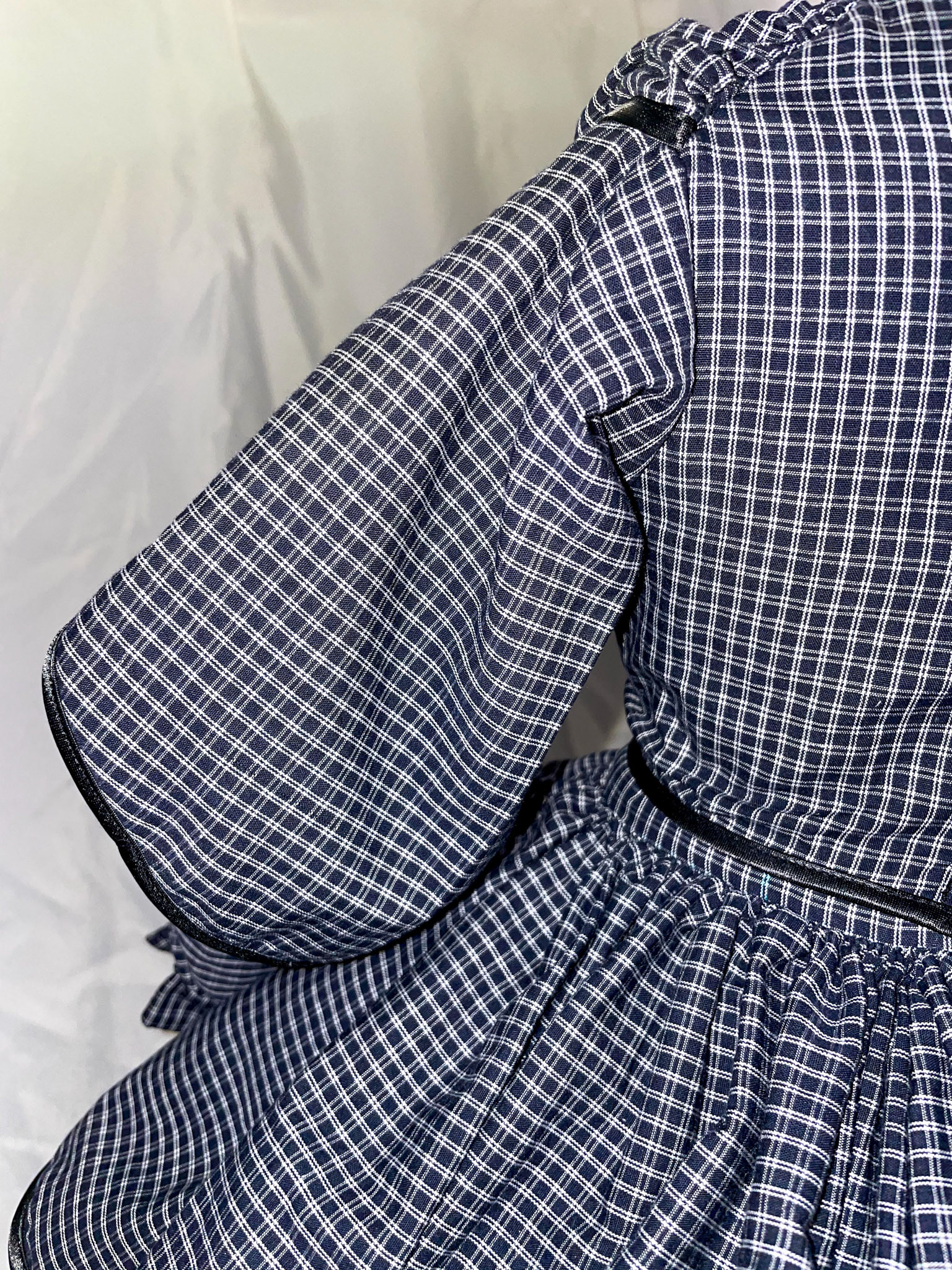 Pagoda Sleeve Back