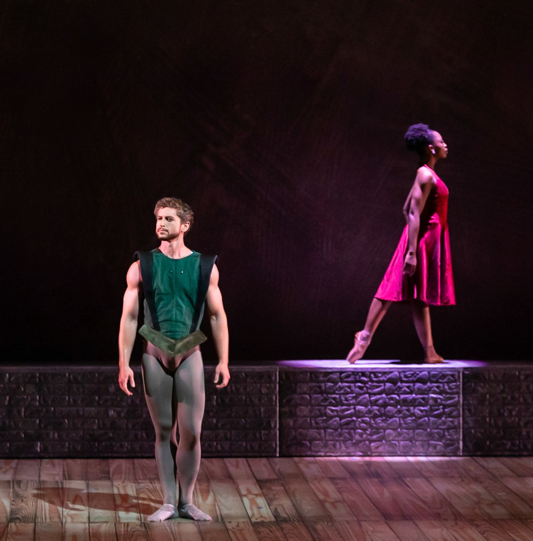 Shakespeare (Brian Waldrep) and Lucy (Imani Sailers)
