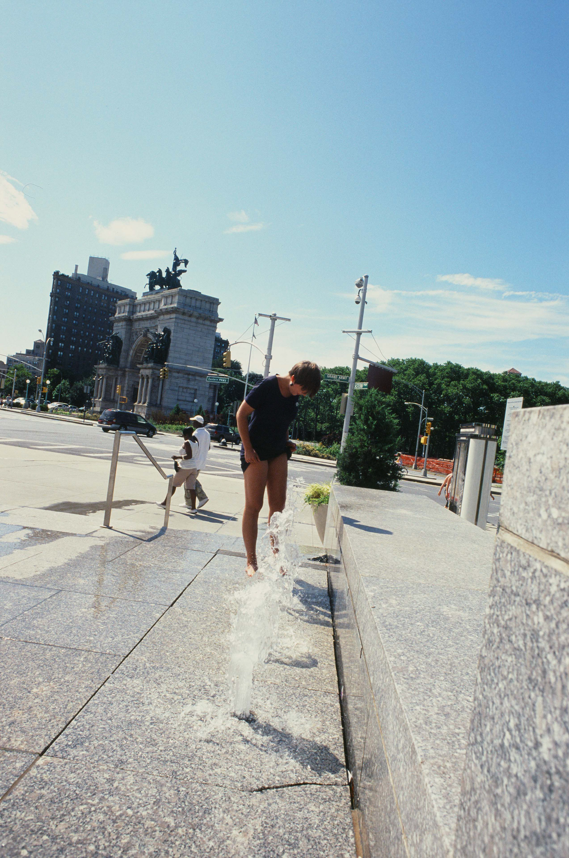 New York City, USA '09 / Canon A-1 | Velvia 100