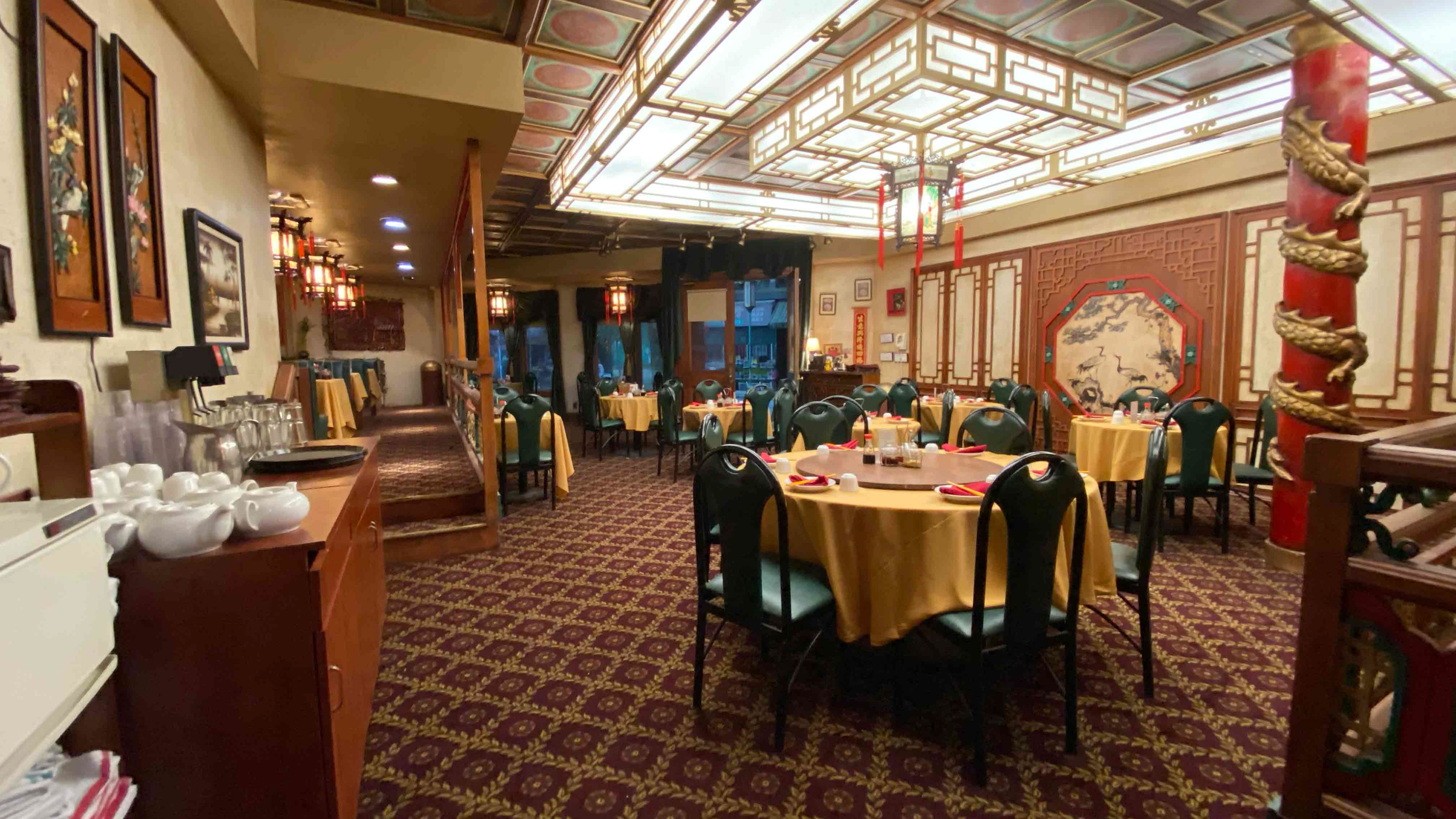 INT. GOLDEN PALACE