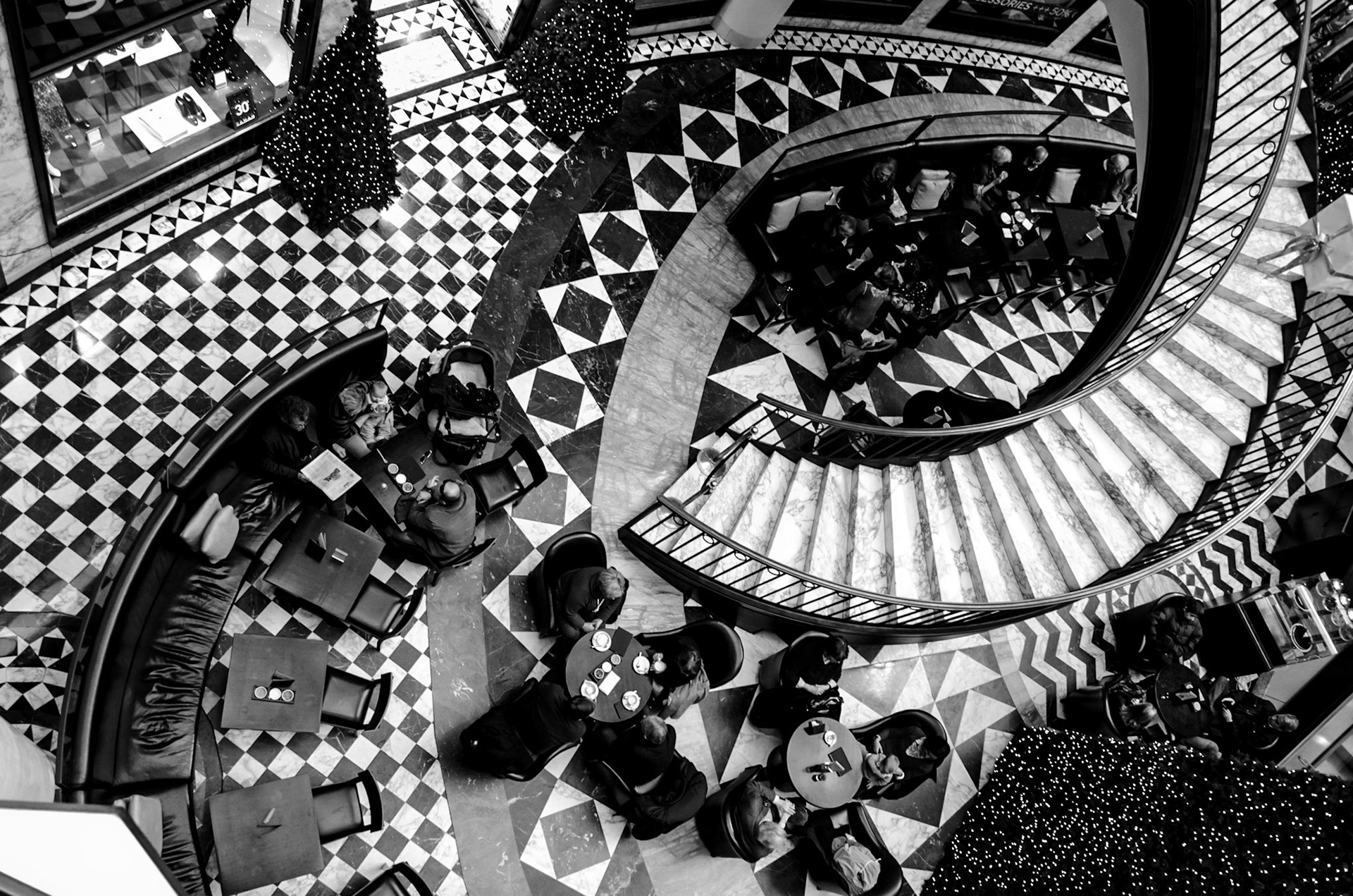 Berlin Curves III