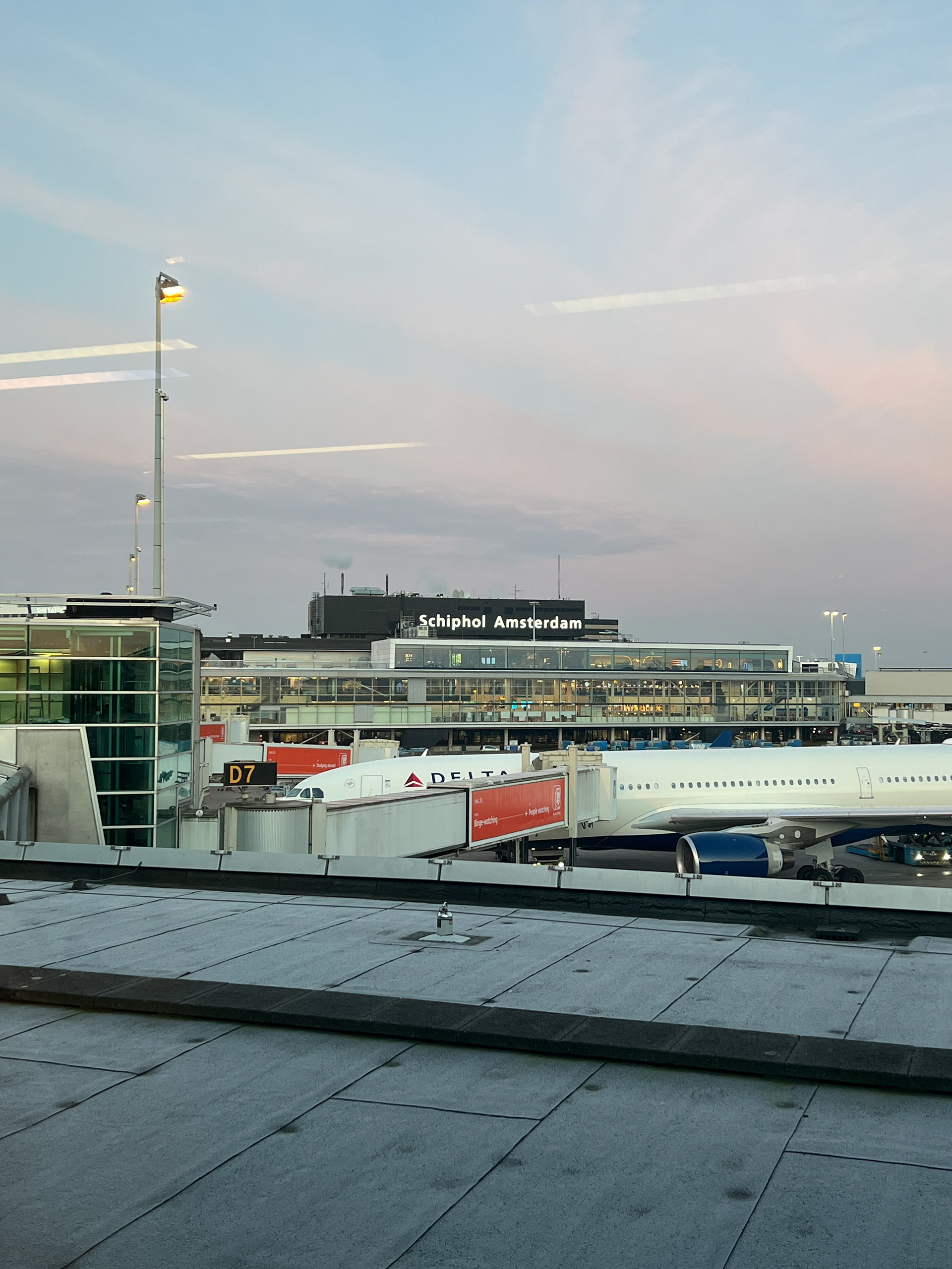 AMS airport, waiting for the flight to LIN (Milan Linate)