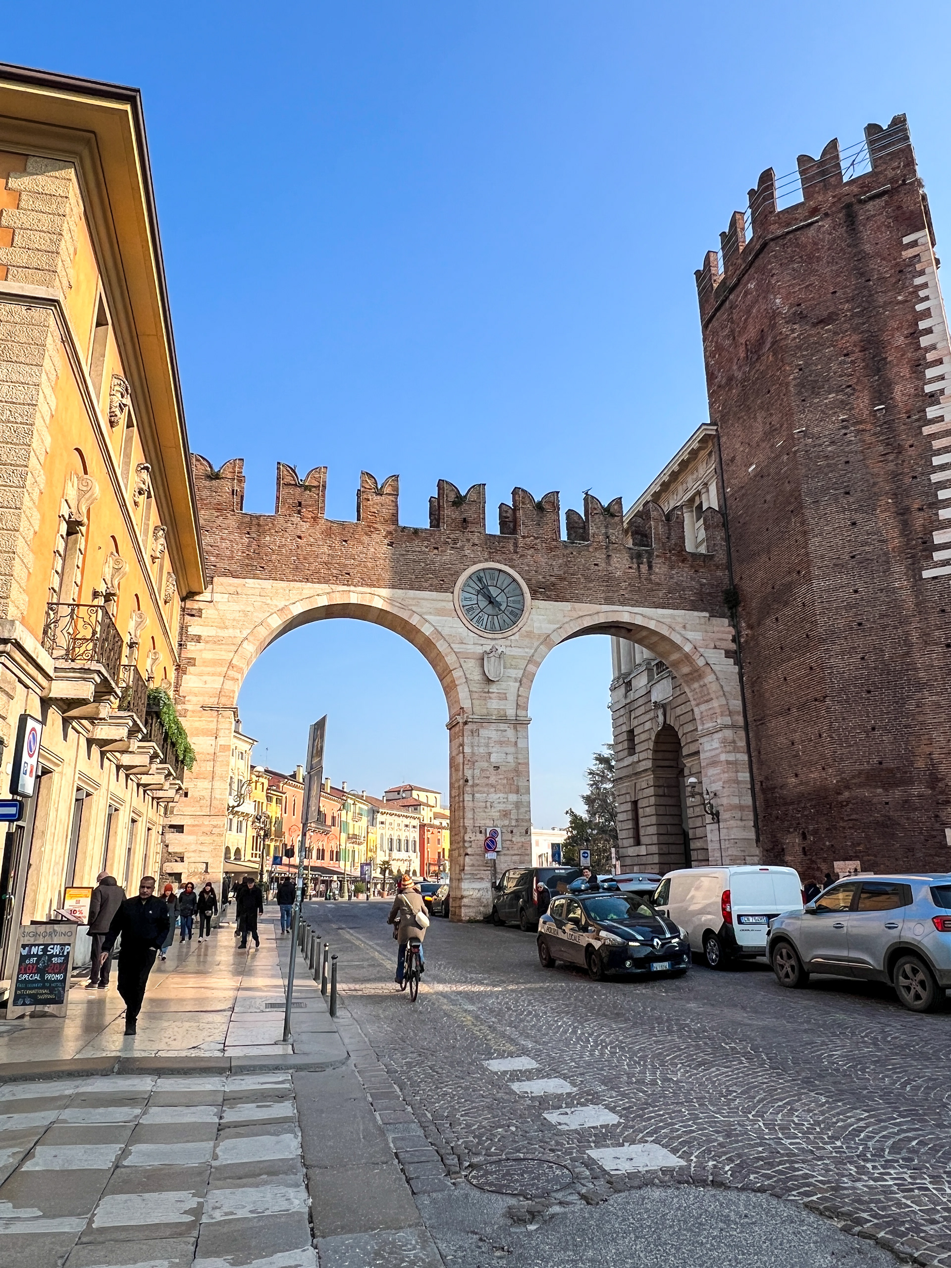 I Portoni della Brà, the primary entry point for pedestrians and vehicles moving into the city from Piazza Bra