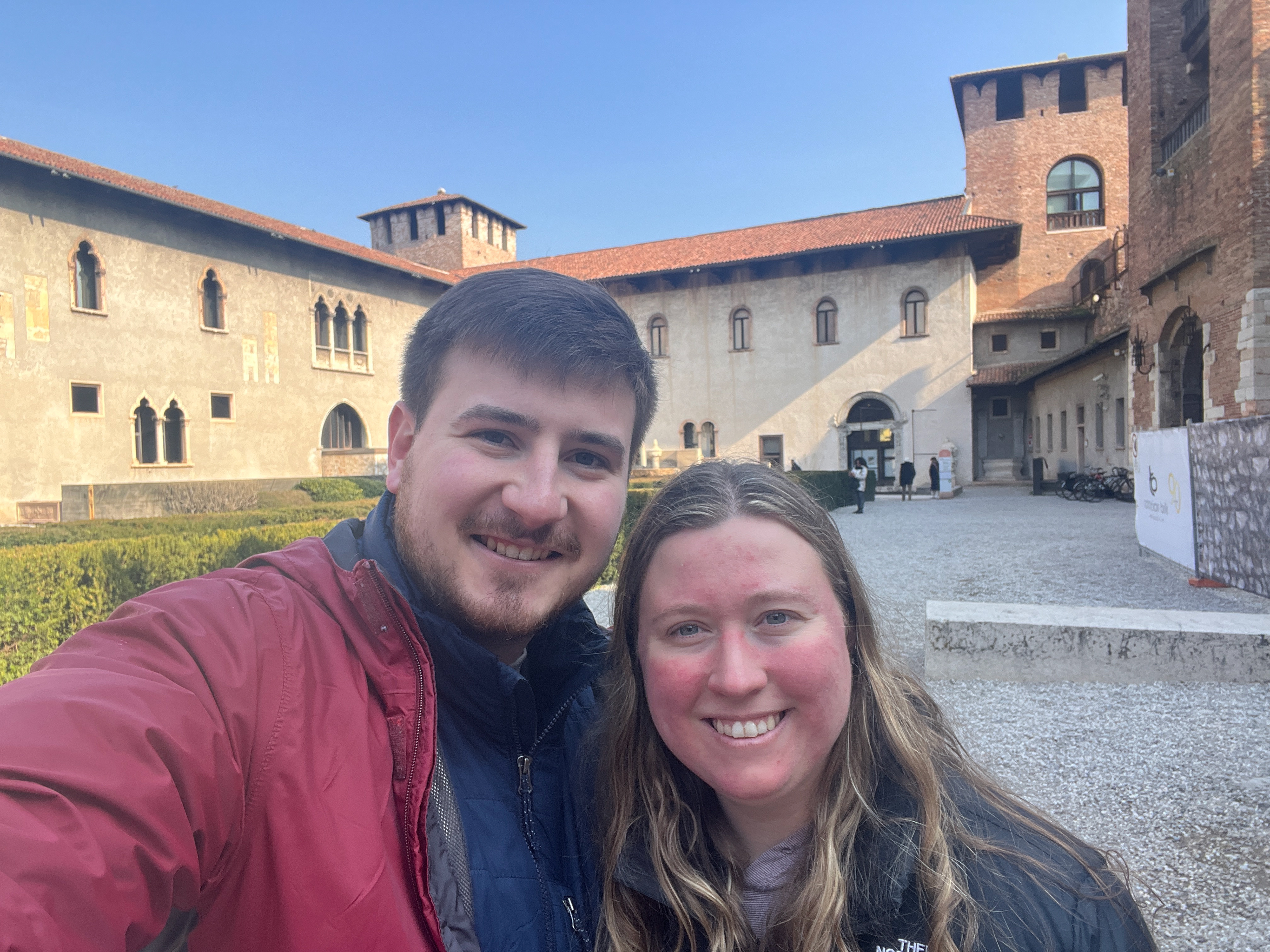 Daniel and Emilie in the courtyard of the Castelvecchio Museum