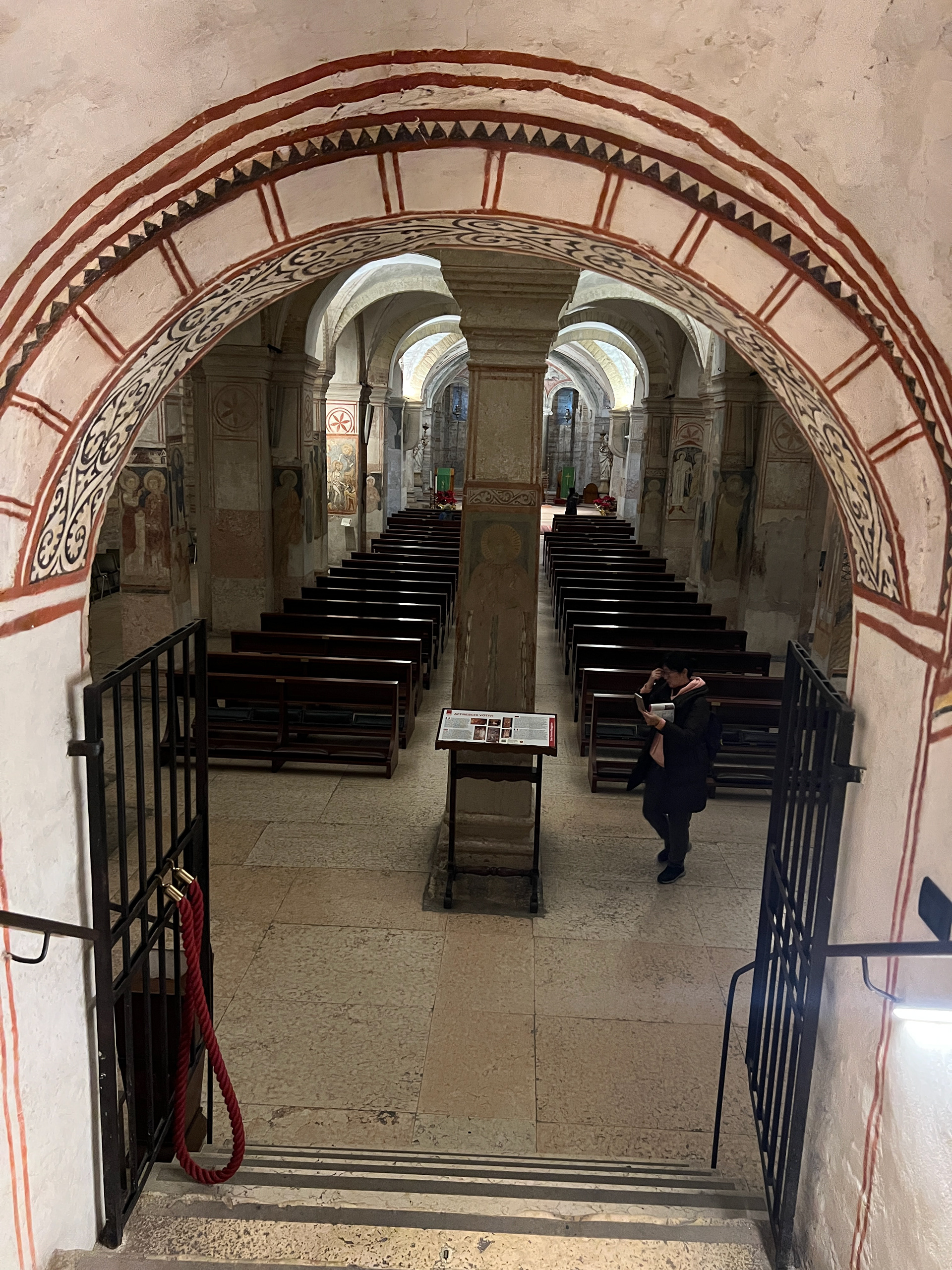 Lower Church in Chiesa di San Fermo Maggiore