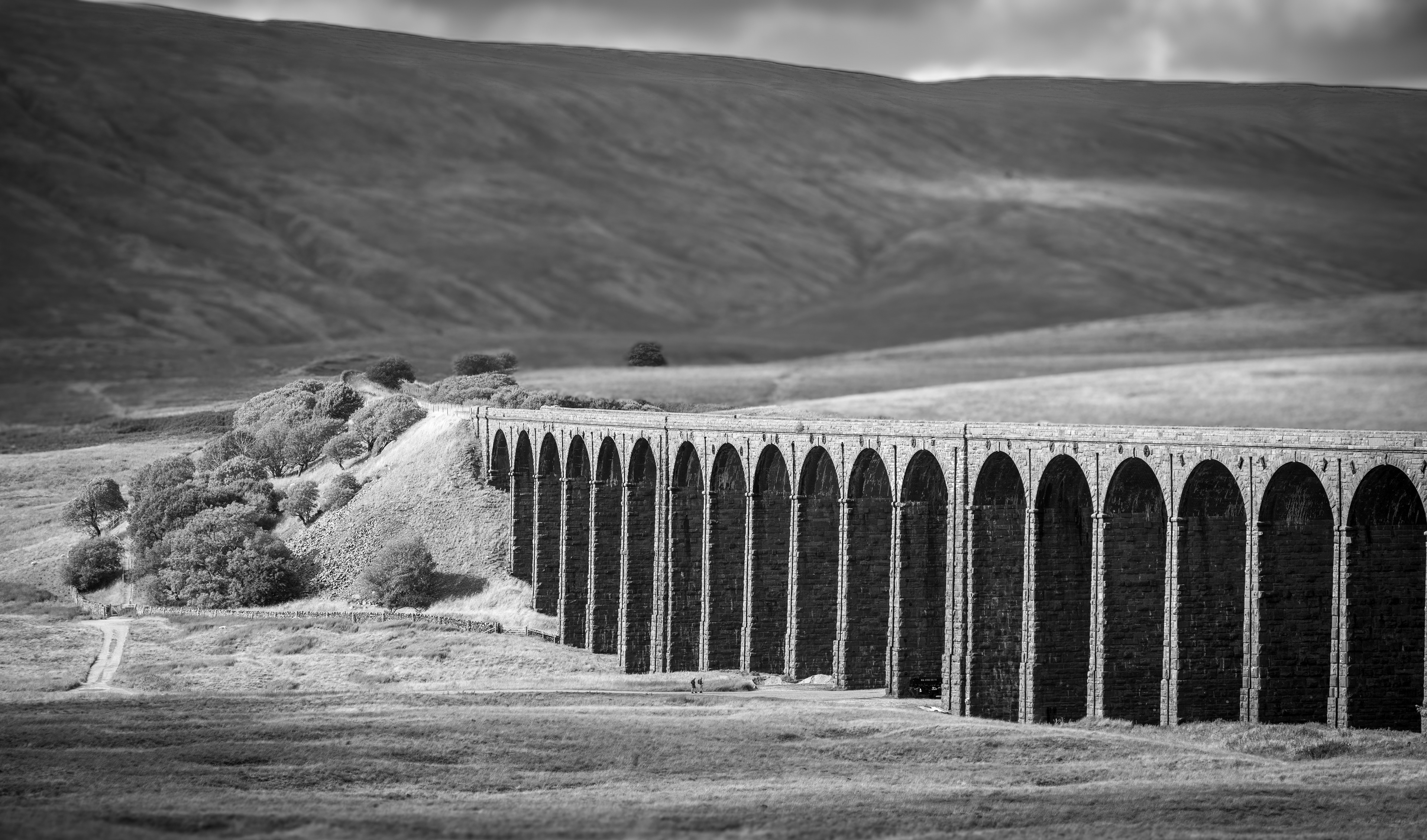 Ribblehead viaduct black & white