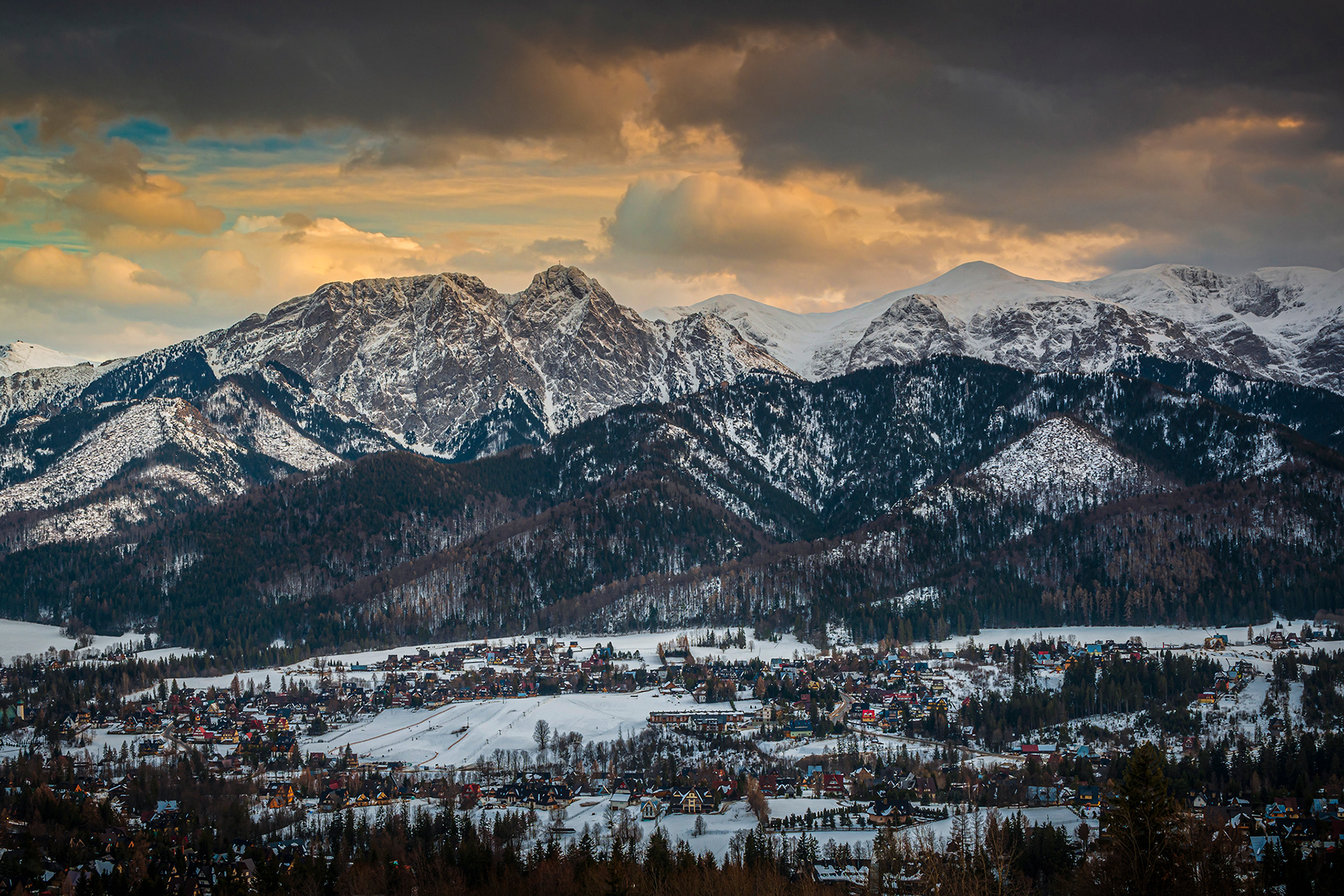 Widok z Salamandry na Zakopane