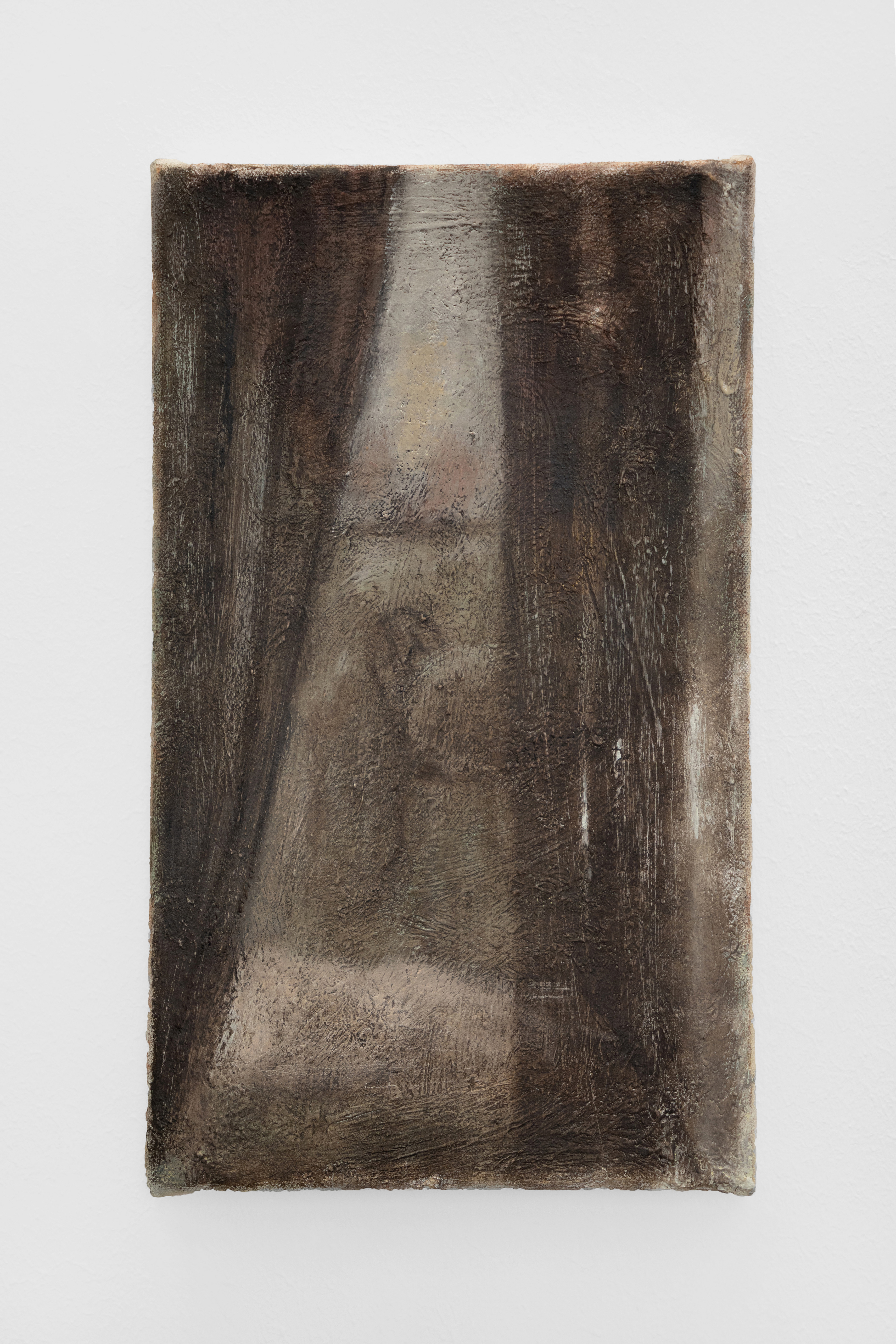 Merve Ceylan, a pearl replaced your eye, 2026, oil, pigment, beeswax and clay ground on canvas  32 x 19 cm 