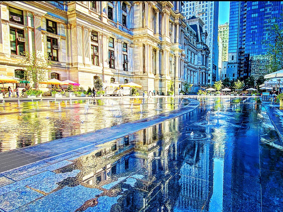Dilworth Park, City Hall.