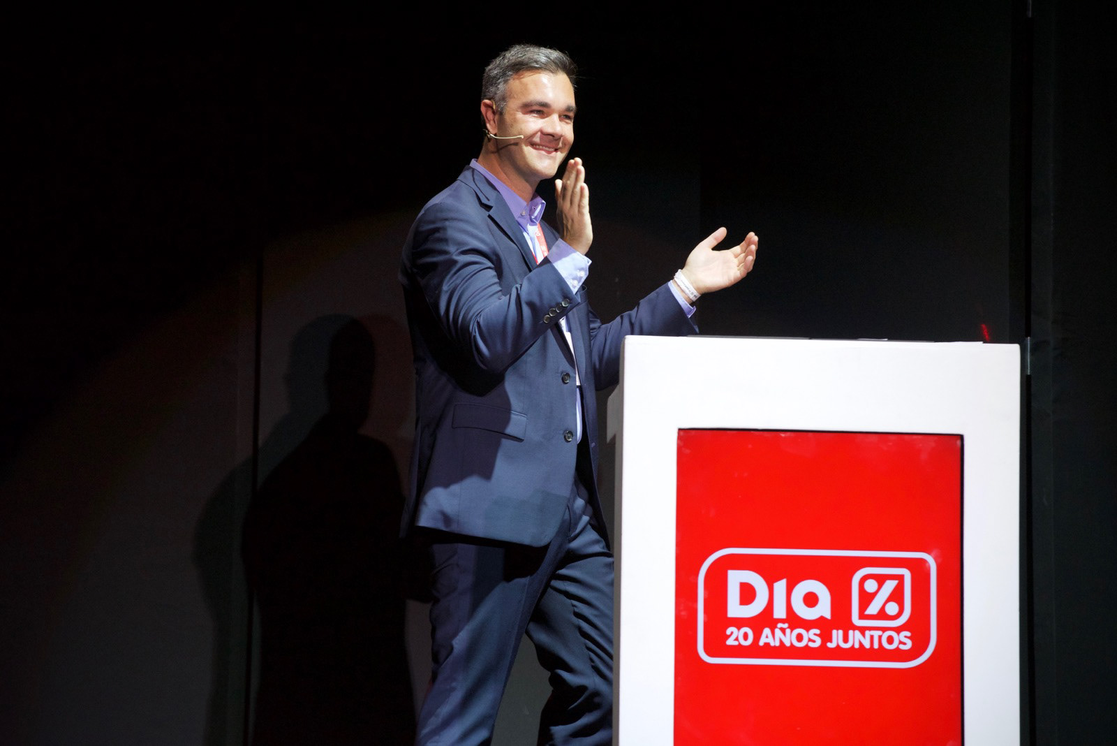 t documentary approach.