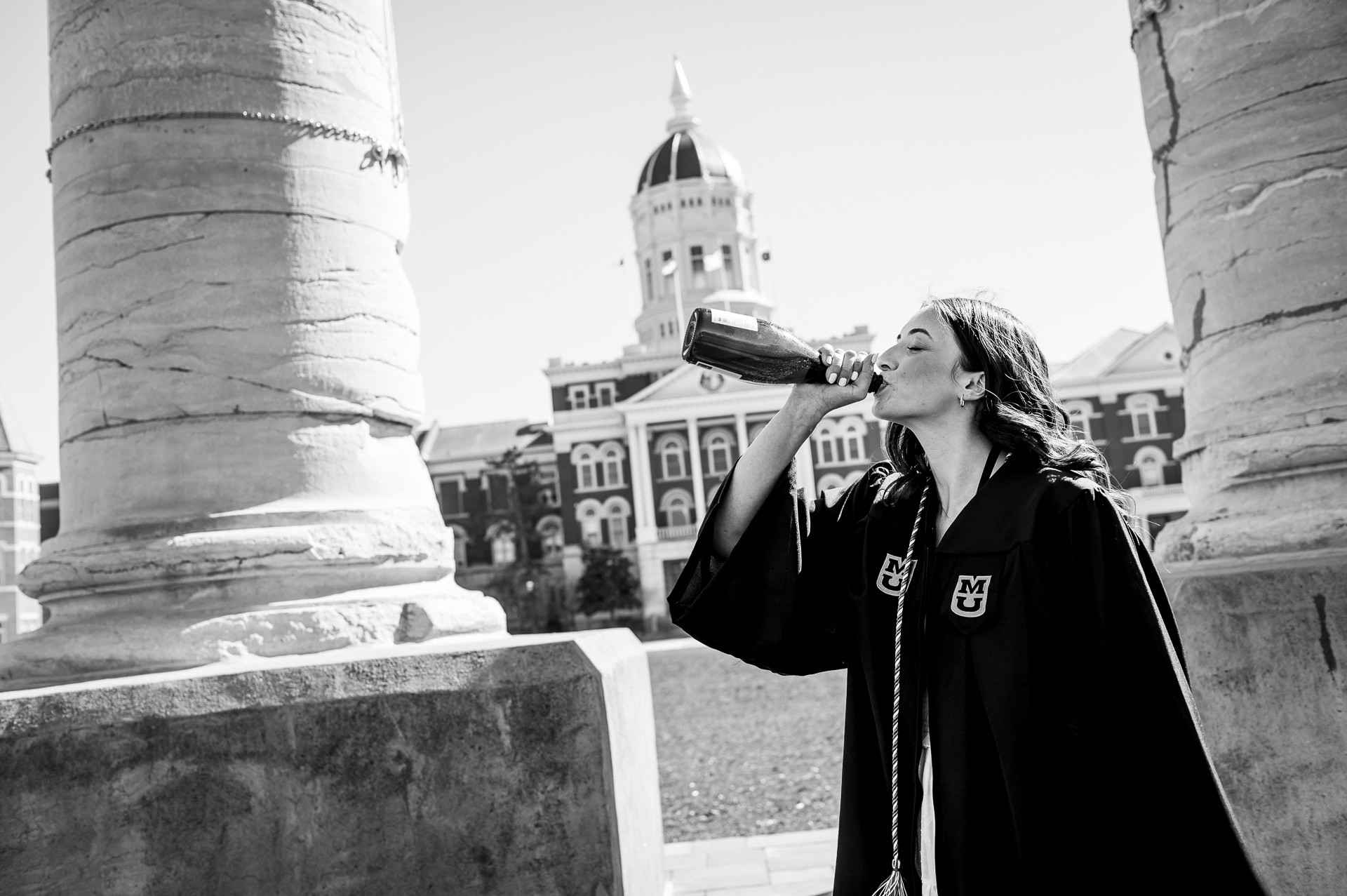 Experienced graduation photographer based in Missouri. Providing solid, professional portrait sessions for College Seniors and their families.