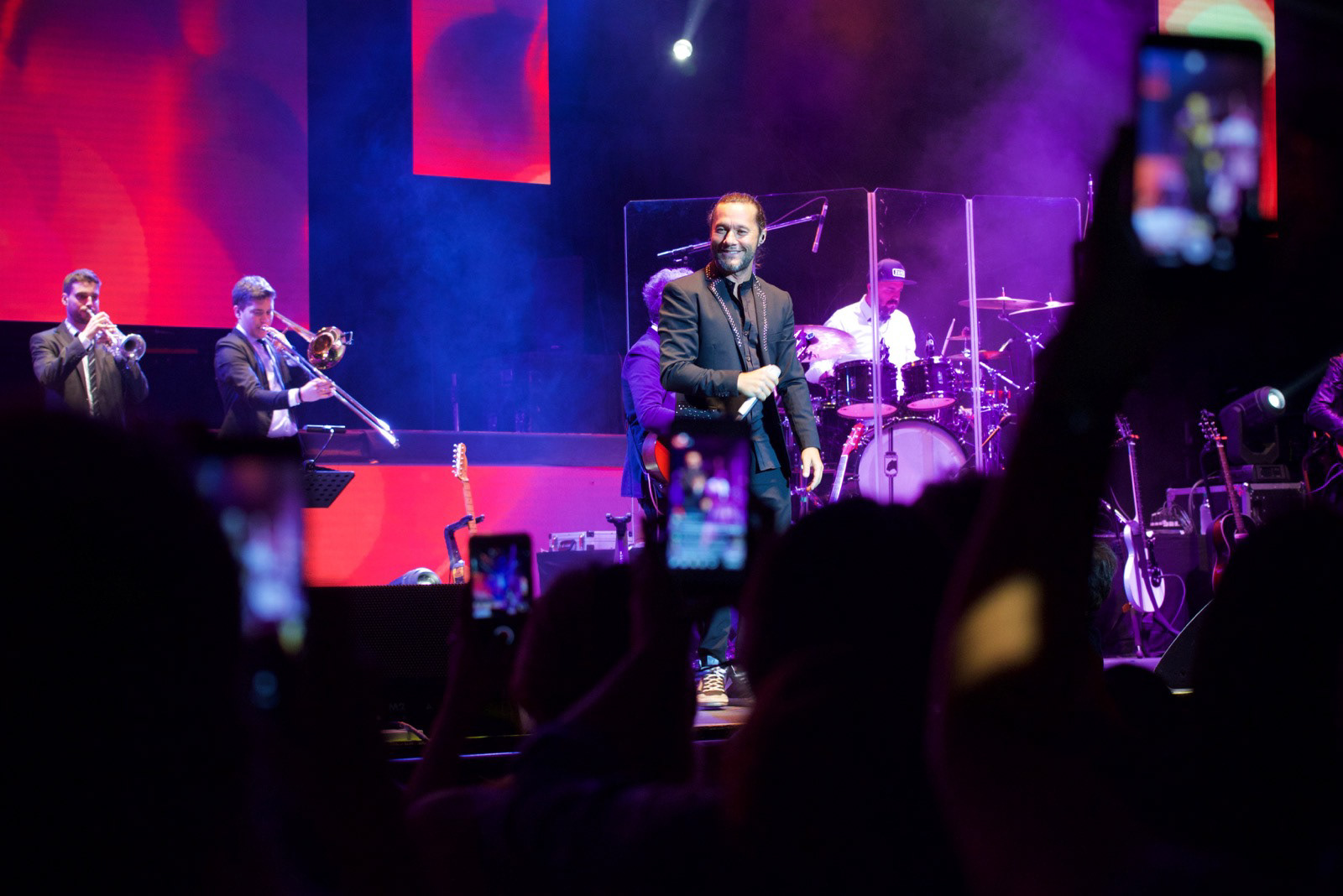 Professional coverage for social events and elegant galas in Missouri. Capturing the energy, candid reactions, and key highlights of celebrations with a discreet documentary approach.