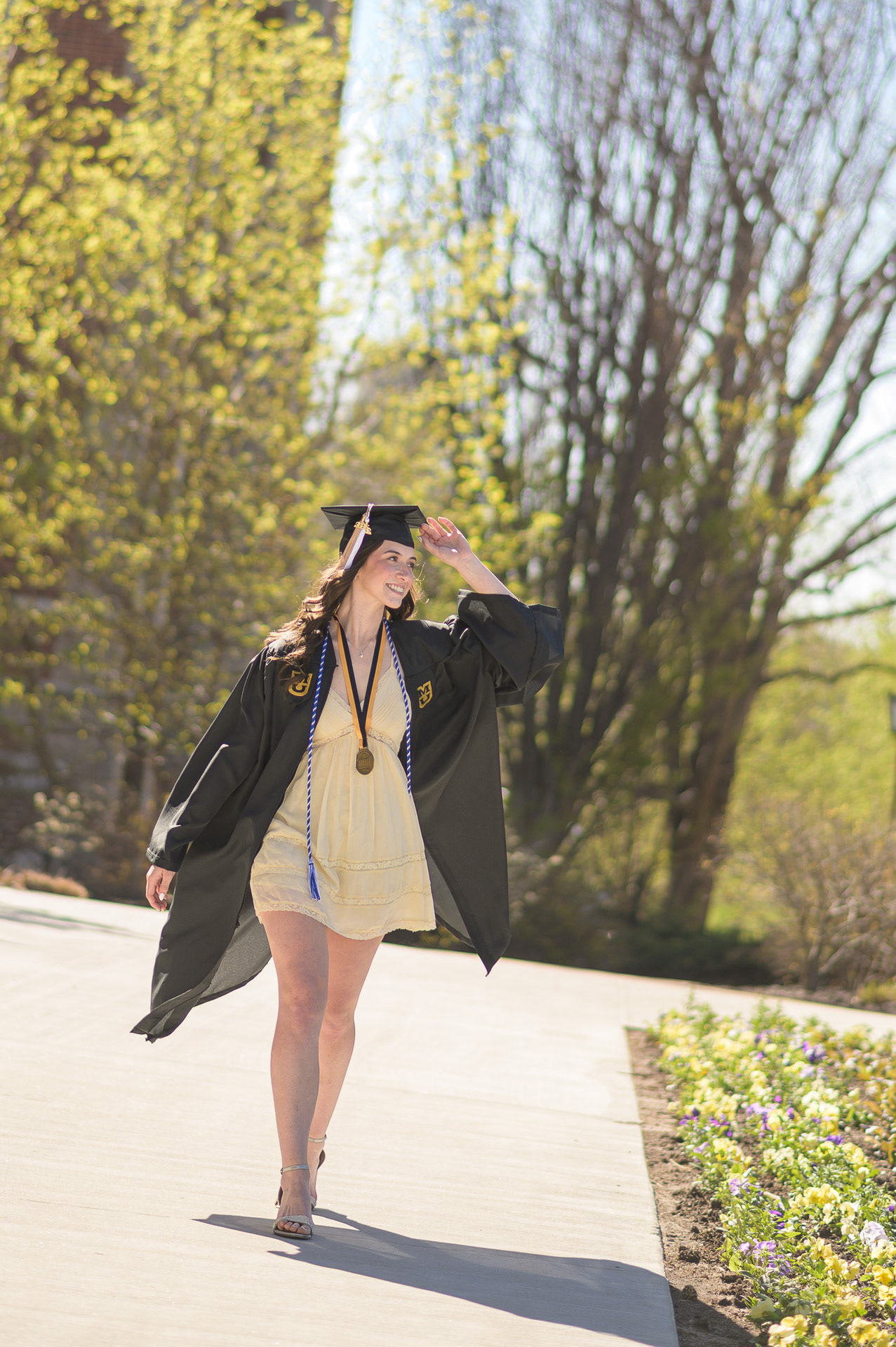 Experienced graduation photographer based in Missouri. Providing solid, professional portrait sessions for College Seniors and their families.