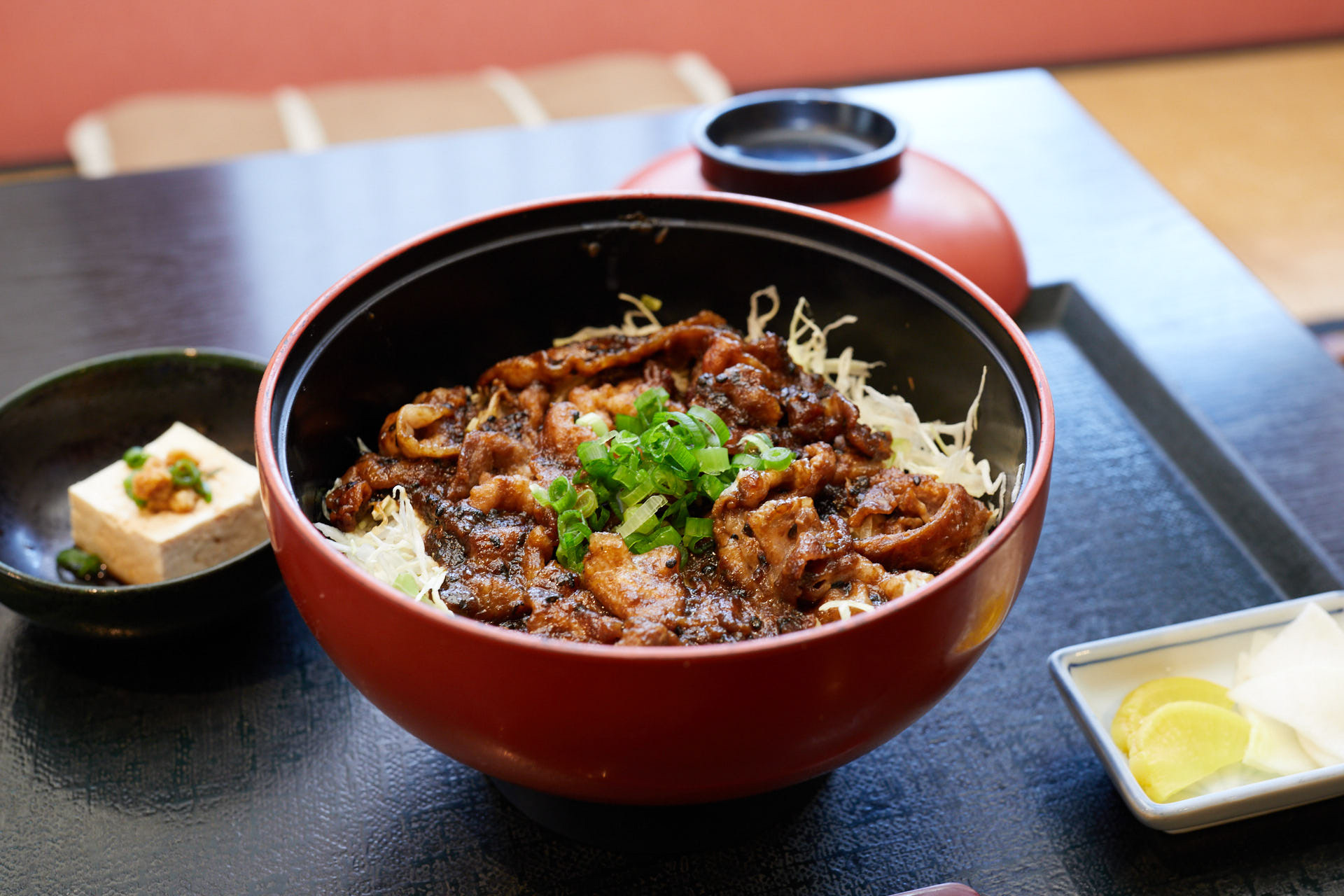 豚しょうが味噌漬け丼
