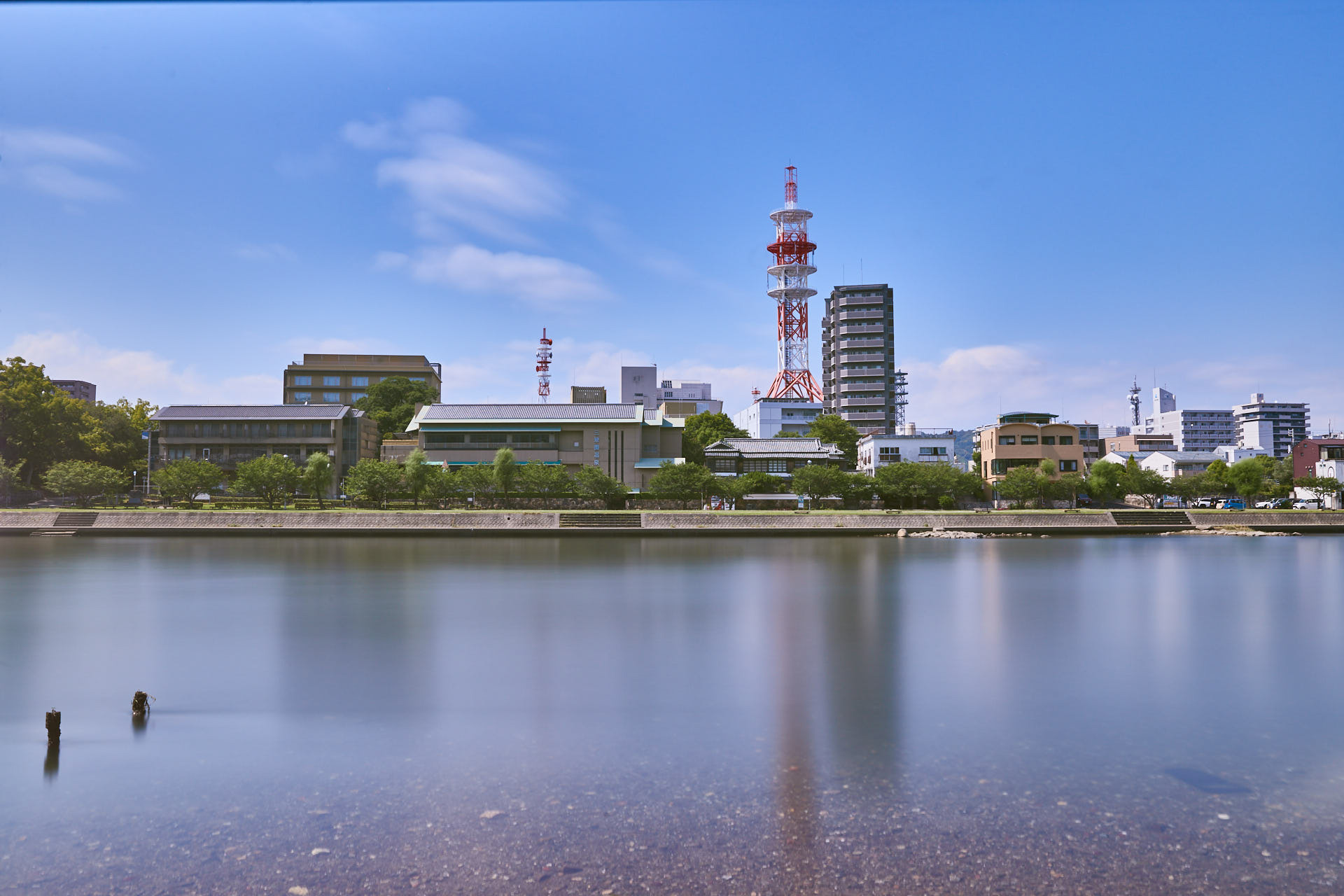 鏡川