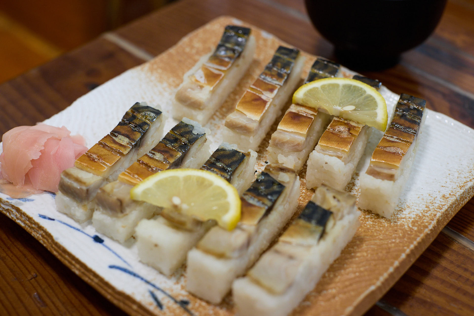 御食事処あしずり 焼さば寿司