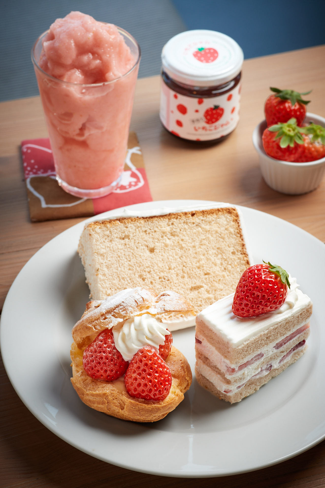 風工房 苺シュークリーム・苺のショートケーキ・苺シフォン・苺スムージー 