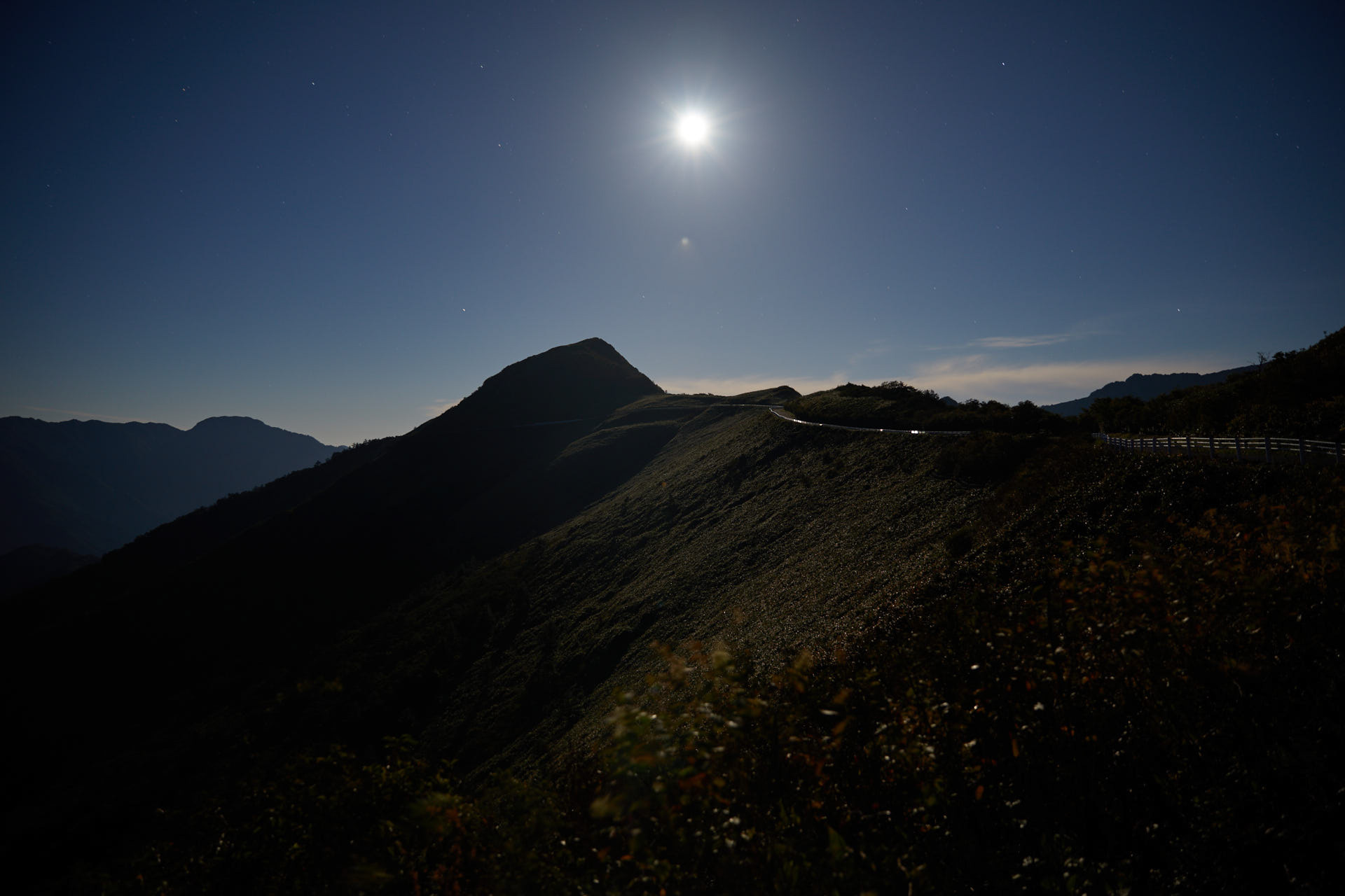 UFOラインと満月