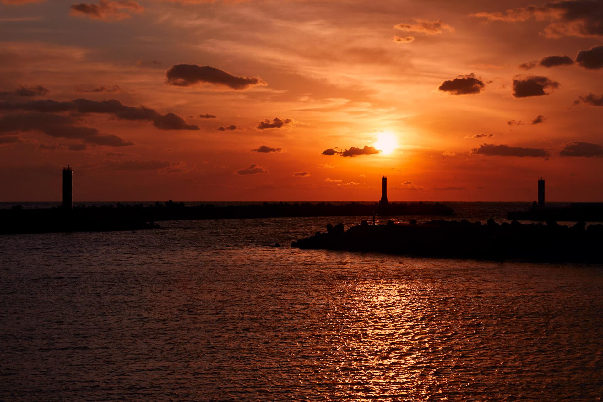 室戸岬漁港の夕日