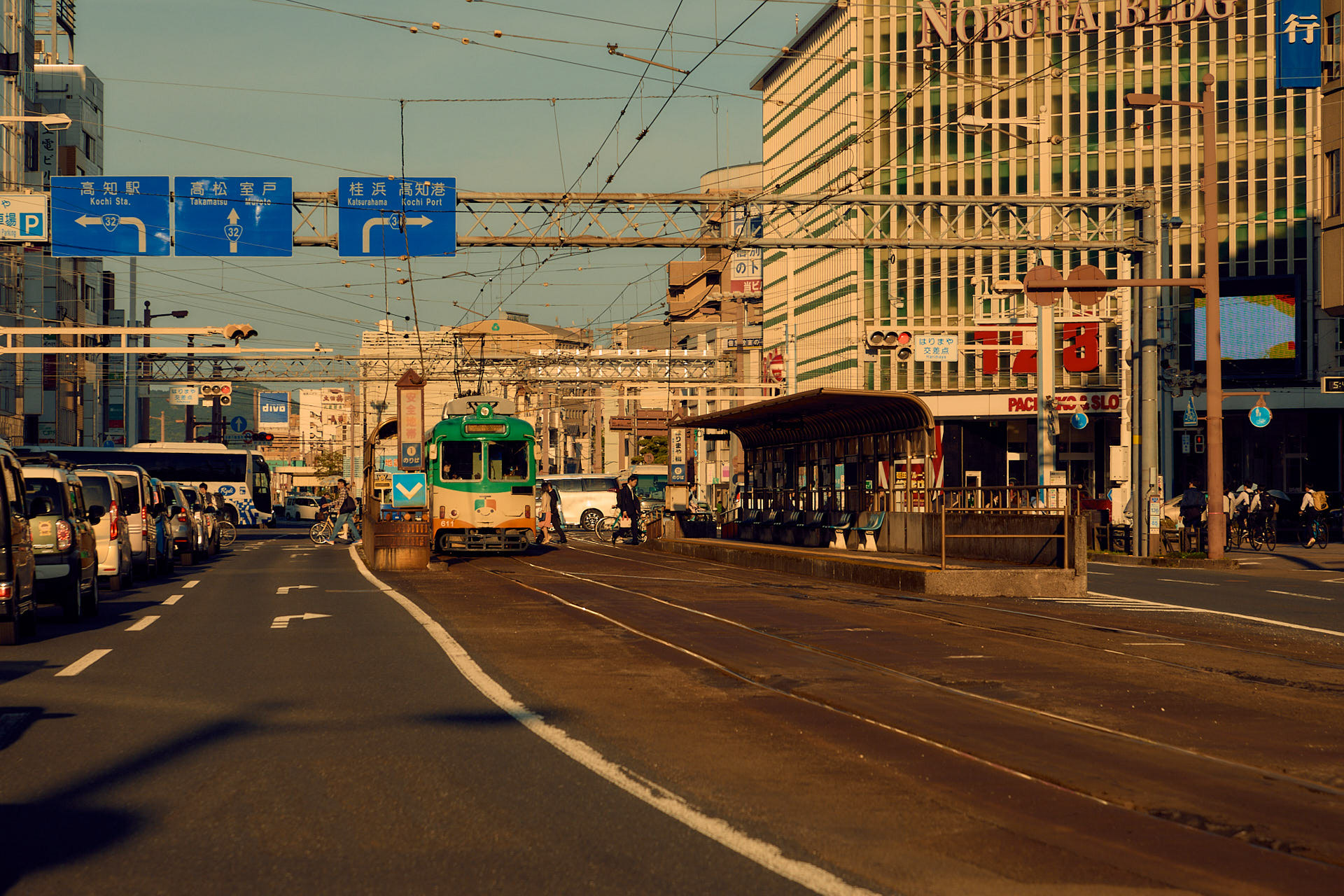 はりまや橋駅