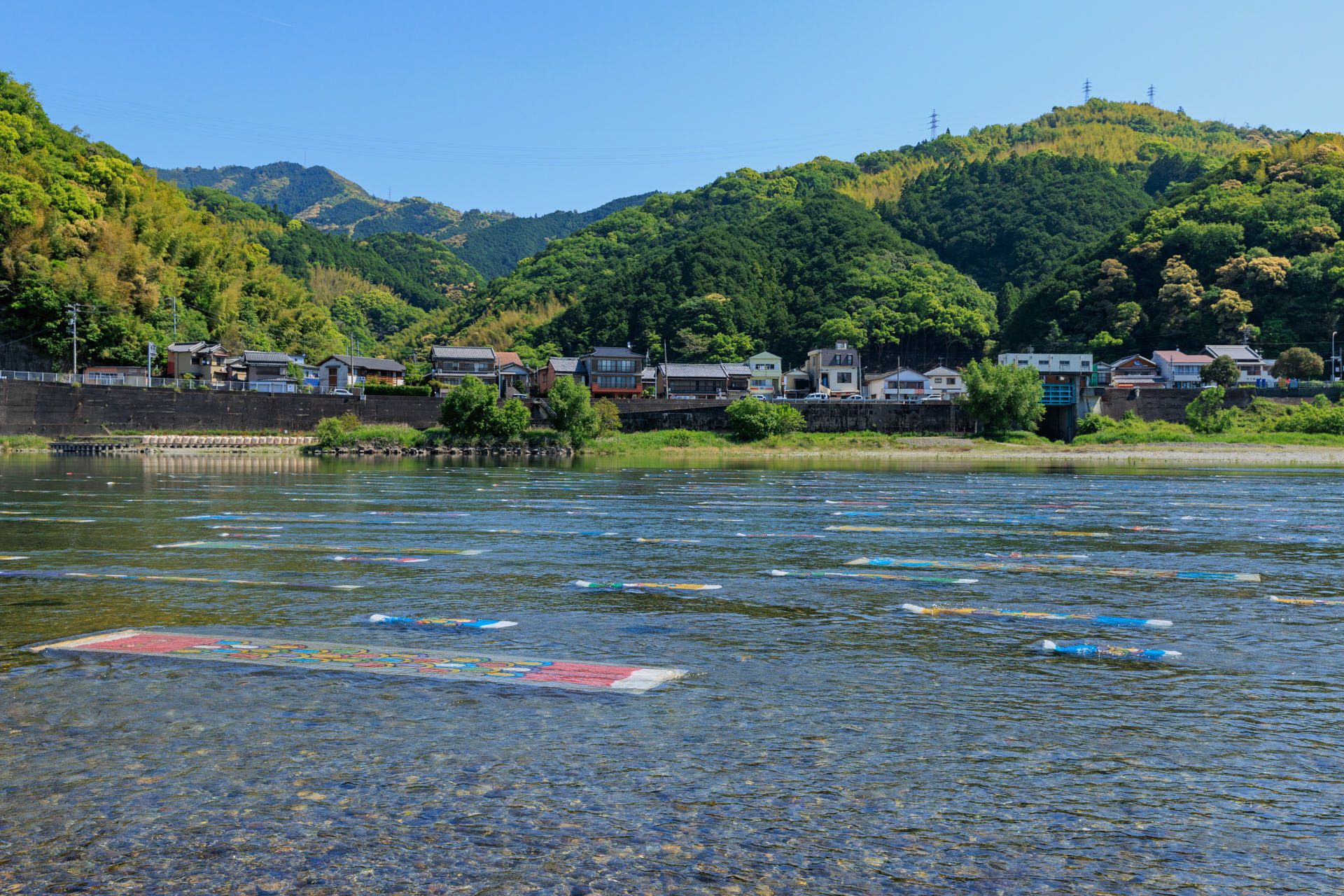 仁淀川紙のこいのぼり