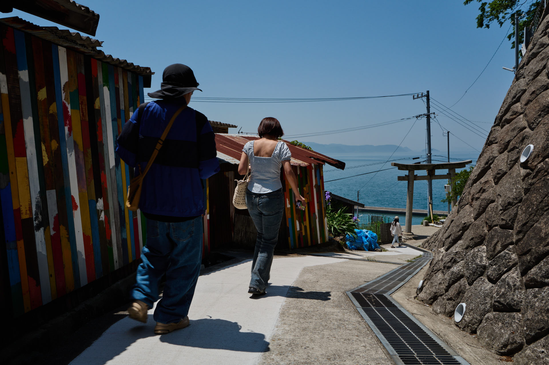 男木島 路地壁画プロジェクト wallalley / 眞壁陸二