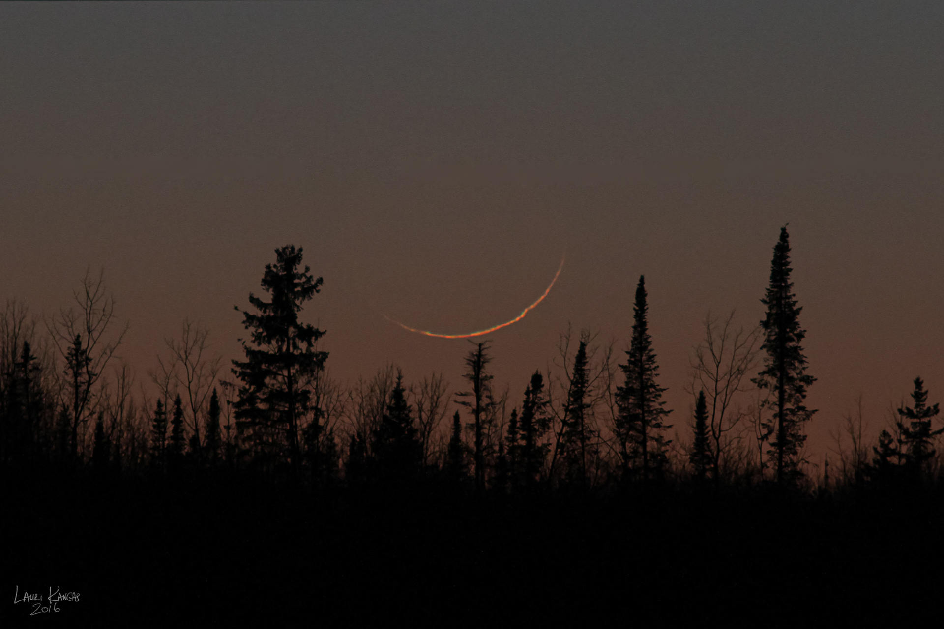 Ultra-Thin 22 hour Old Crescent Moon - January 10, 2016