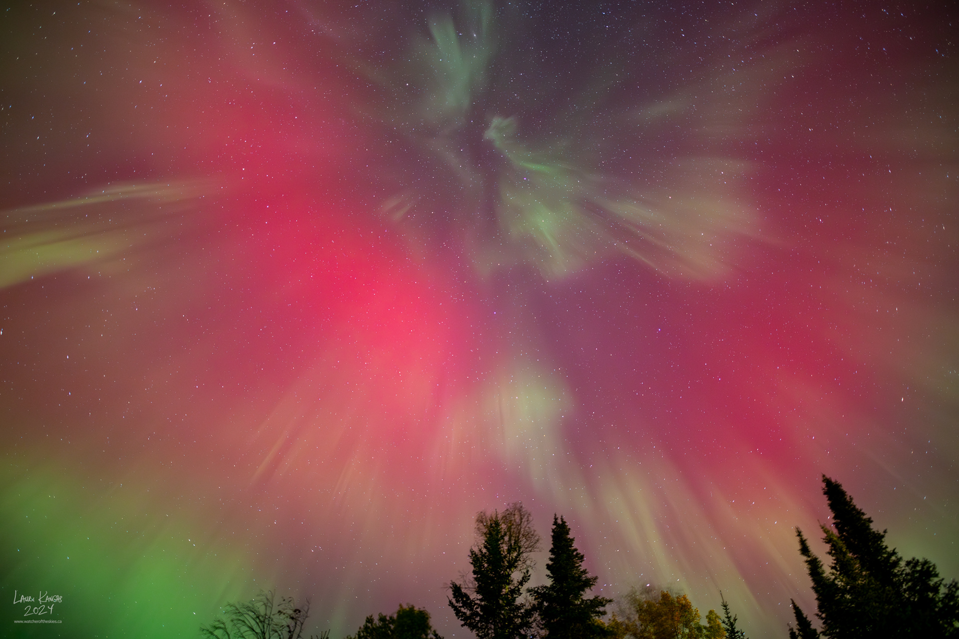 Red and green corona during G3 storm