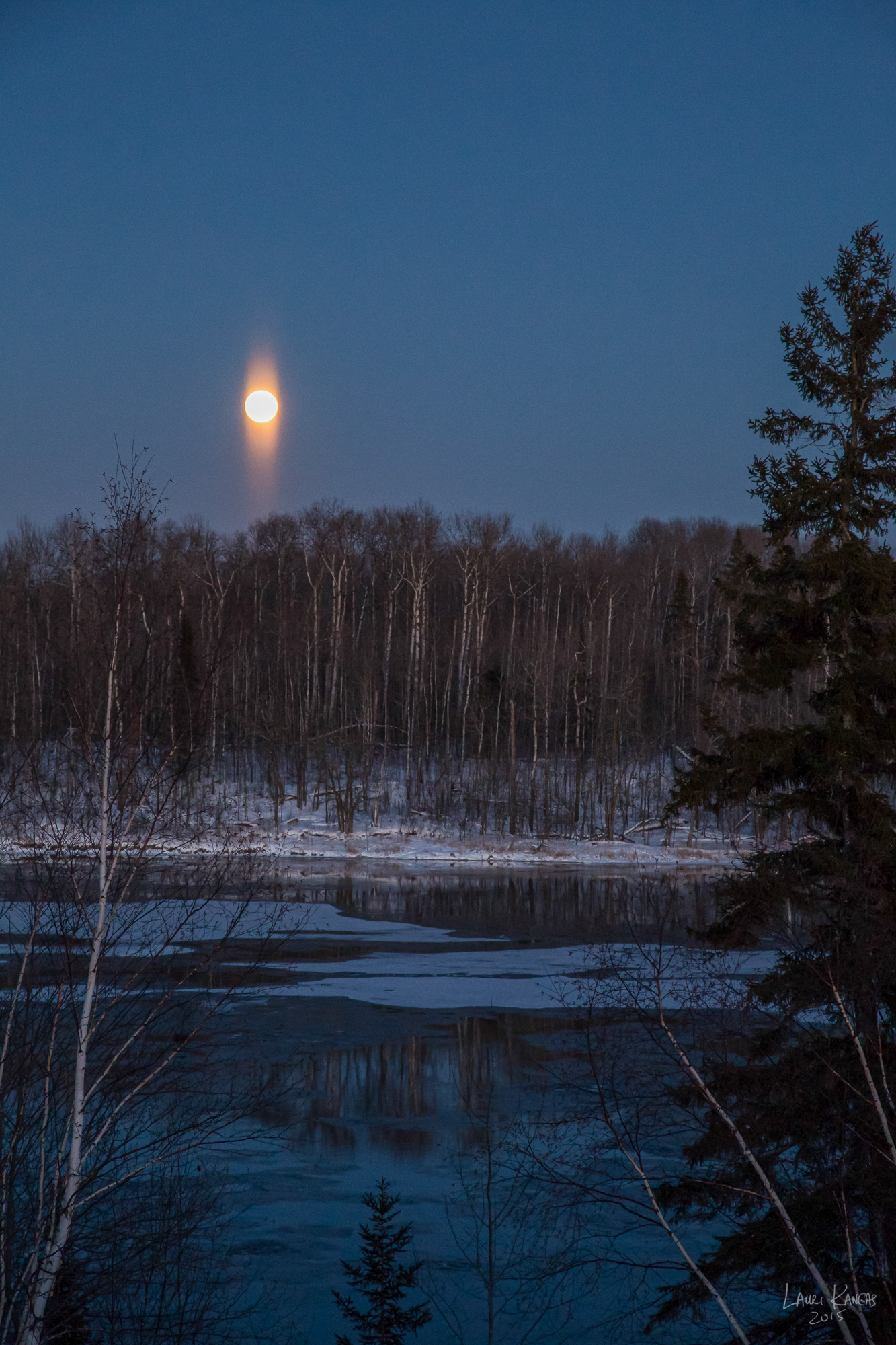 Christmas Eve Moonpillar - 2015