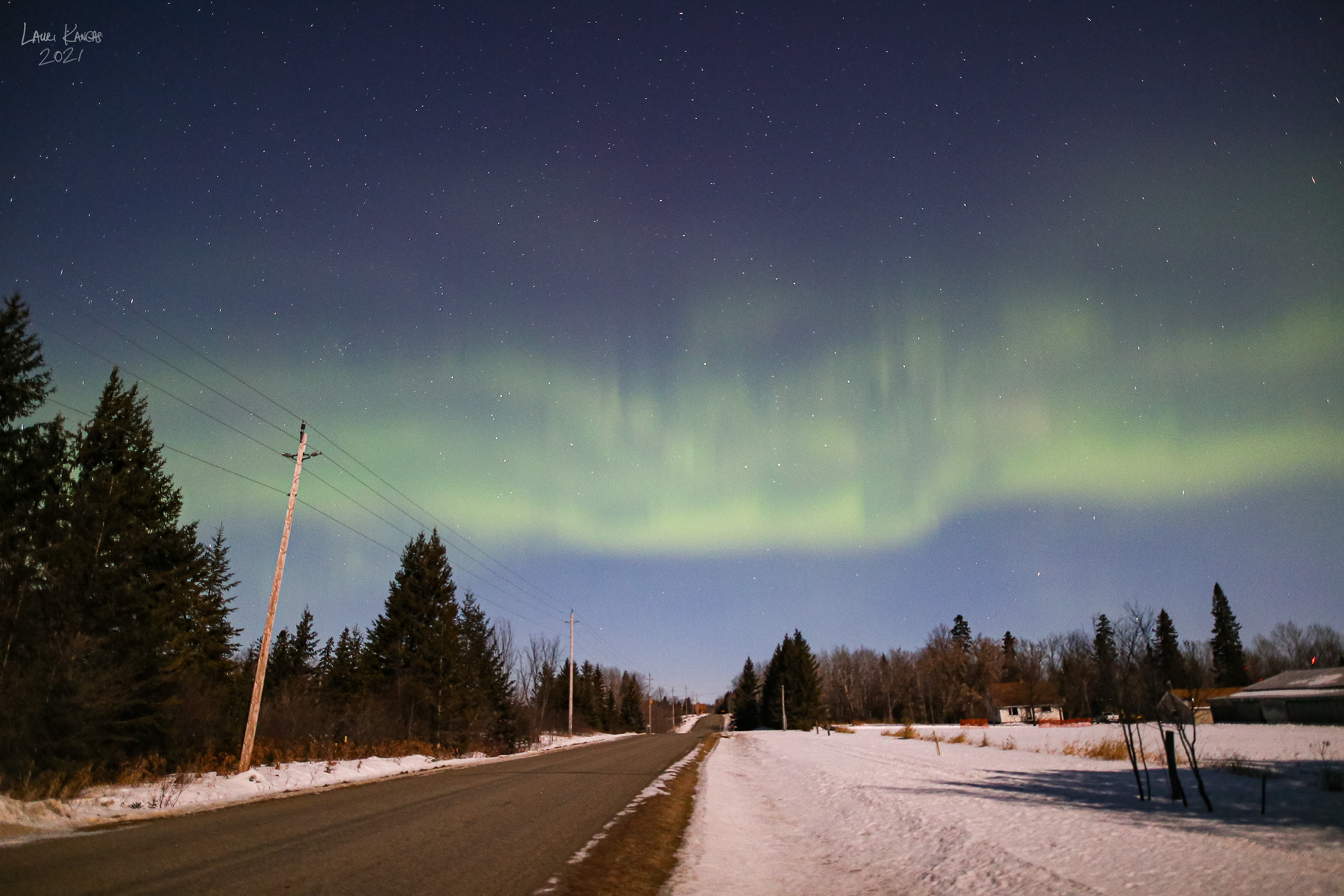 G2 Geomagnetic Storm with bright gibbous moon - Mar 1, 2021