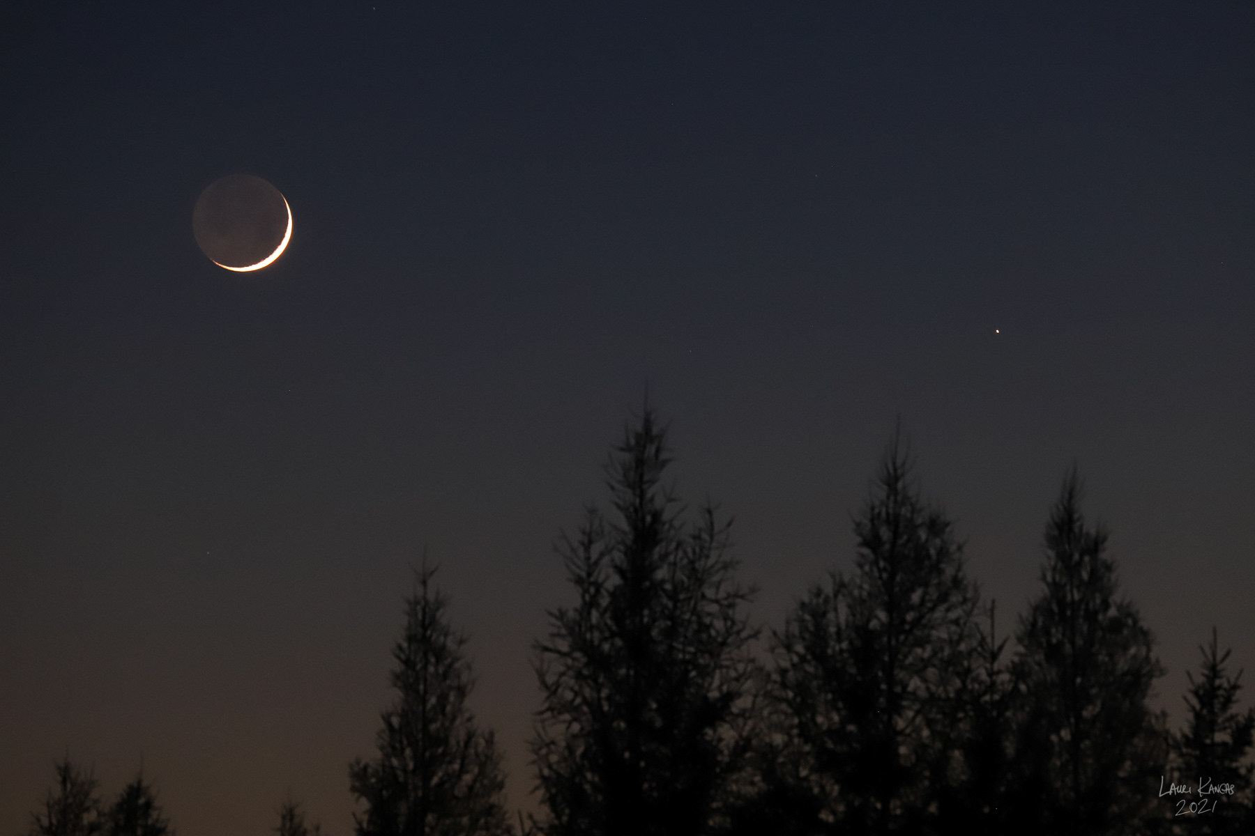 Conjunction of the Moon and Mercury - May 13, 2021