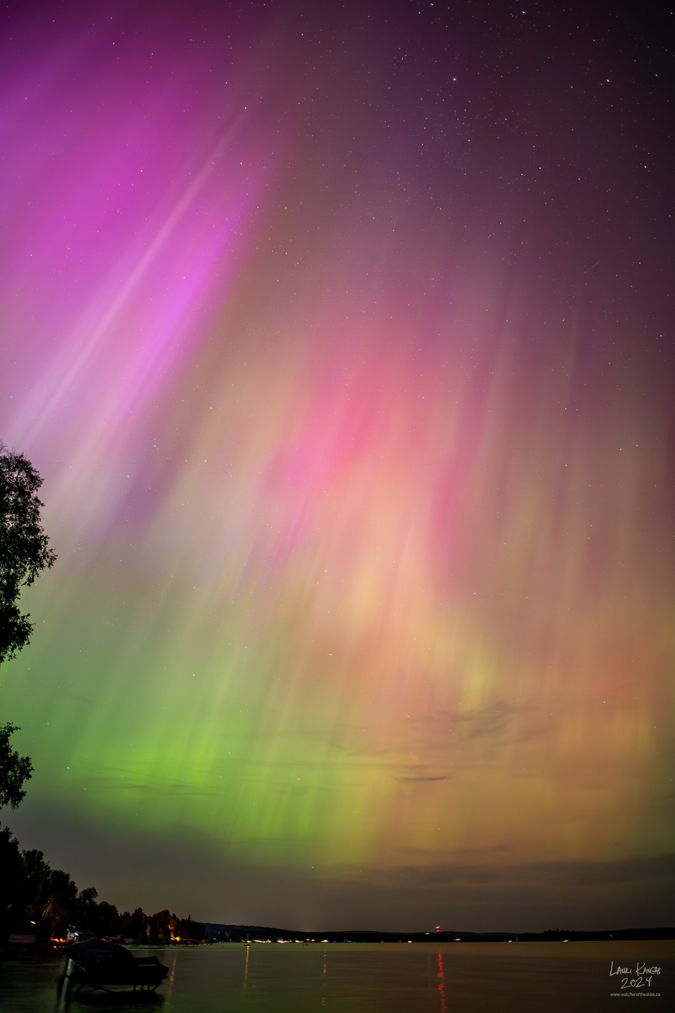 Strong G4 Aurora over Amethyst Bay on Lake Superior